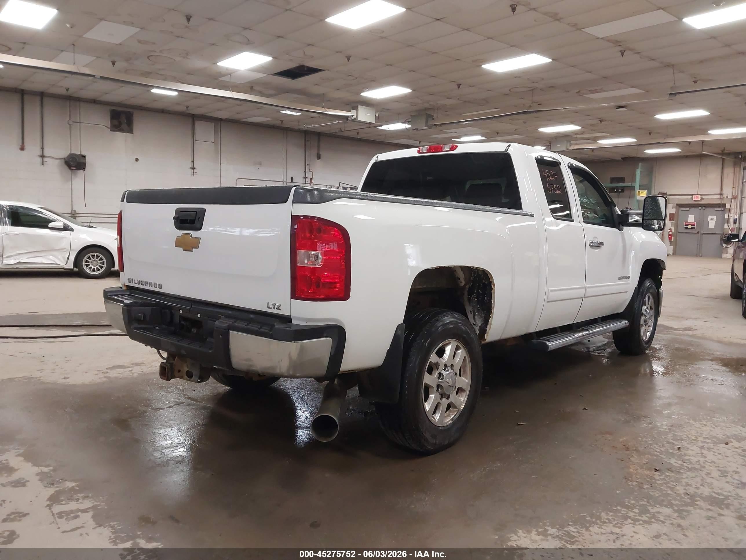 2013 Chevrolet Silverado 2500hd Ltz White vin: 1GC2KYC88DZ310966