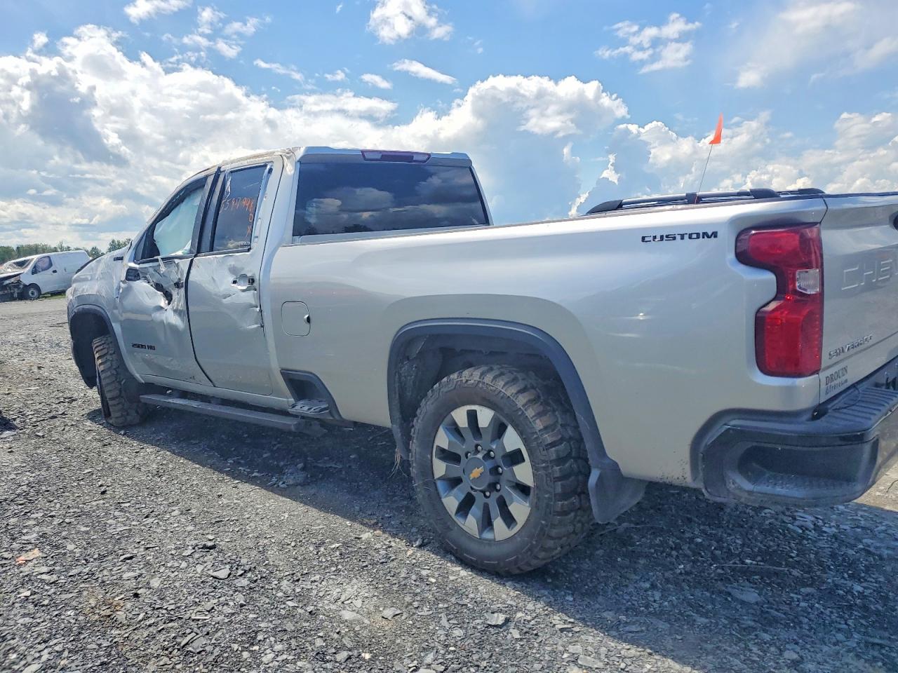2022 Chevrolet K2500 Silverado Silver vin: 1GC2YMEYXNF228471