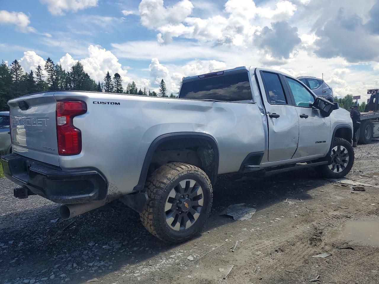 2022 Chevrolet K2500 Silverado Silver vin: 1GC2YMEYXNF228471