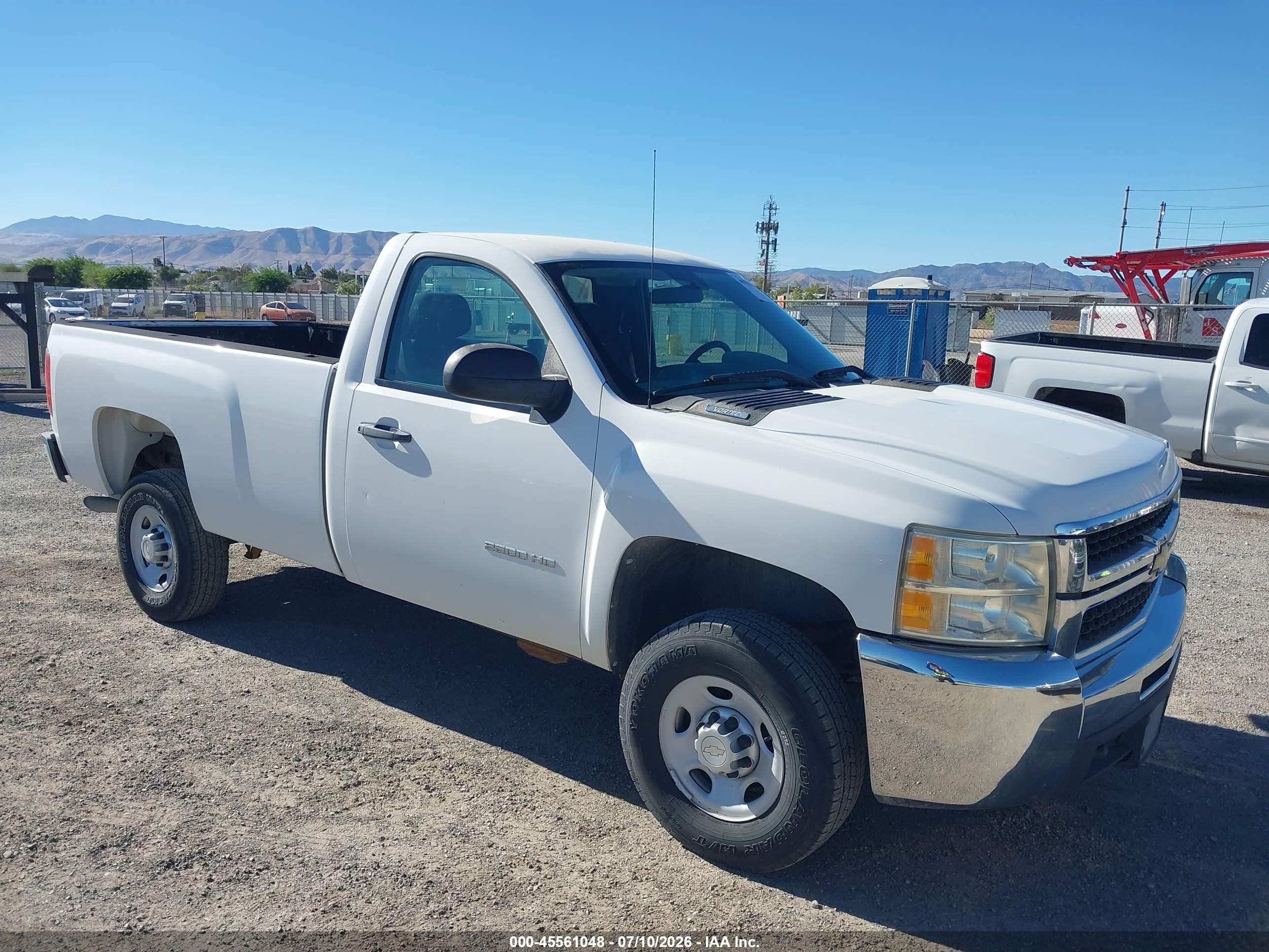 2010 Chevrolet Silverado 2500hd Work Truck White vin: 1GC3CVBG2AF152257