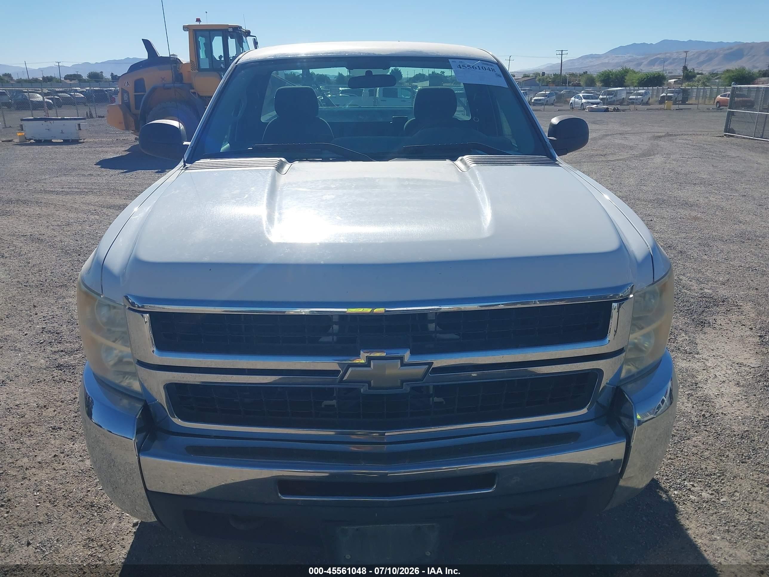 2010 Chevrolet Silverado 2500hd Work Truck White vin: 1GC3CVBG2AF152257
