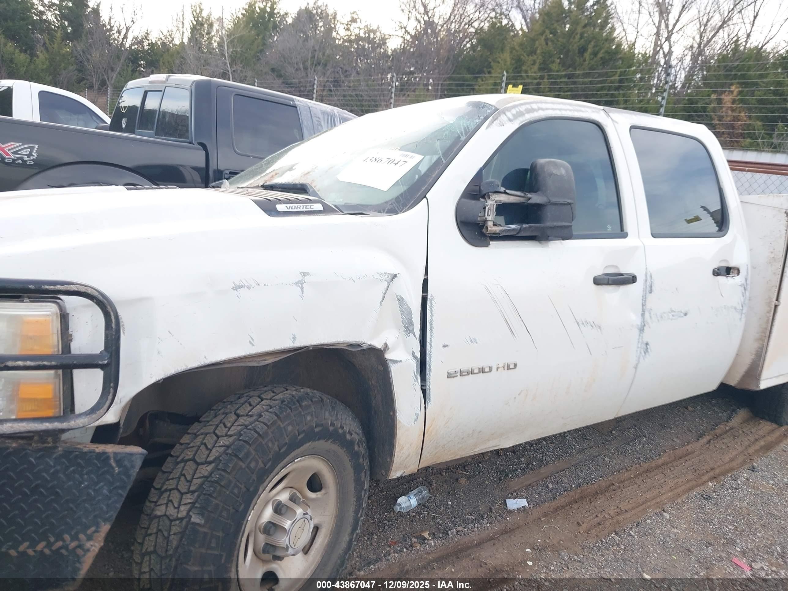 2010 Chevrolet Silverado 2500hd Work Truck White vin: 1GC4CVBG6AF157126