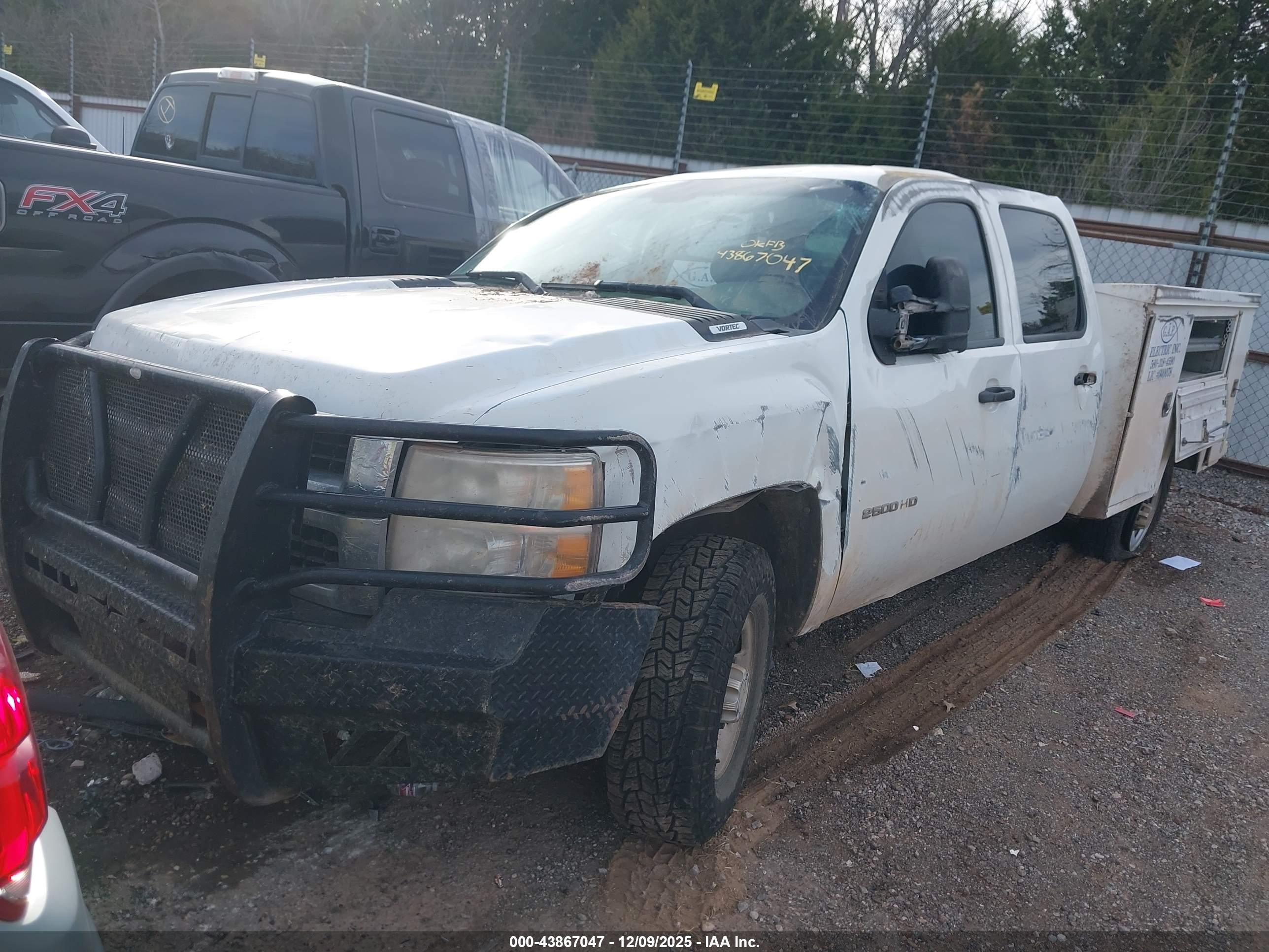2010 Chevrolet Silverado 2500hd Work Truck White vin: 1GC4CVBG6AF157126