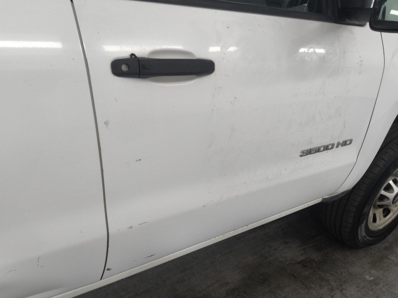 2015 Chevrolet Silverado C3500 White vin: 1GC4CYCG5FF595126 Damage: Right Front Door, Multiple Scratches Heavy, 3