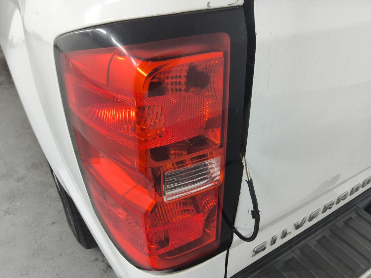 2015 Chevrolet Silverado C3500 White vin: 1GC4CYCG5FF595126 Damage: Left Tail Light, Broken, Replacement Required