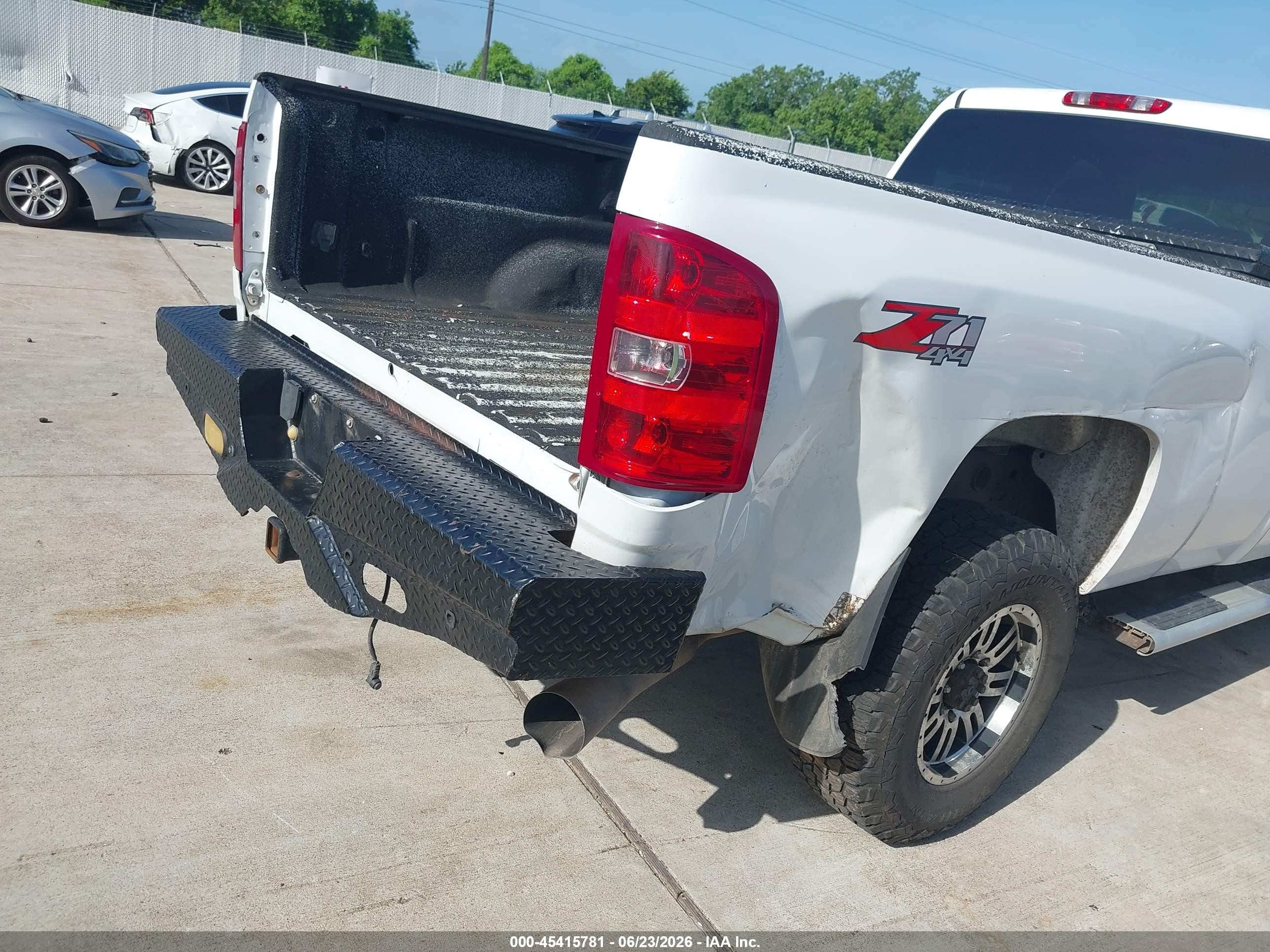 2010 Chevrolet Silverado 3500hd Lt White vin: 1GC4K0B60AF128167