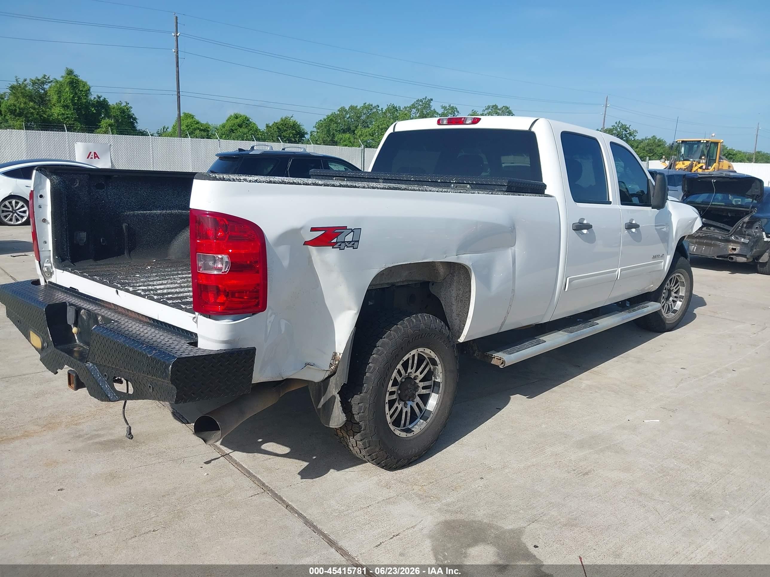 2010 Chevrolet Silverado 3500hd Lt White vin: 1GC4K0B60AF128167