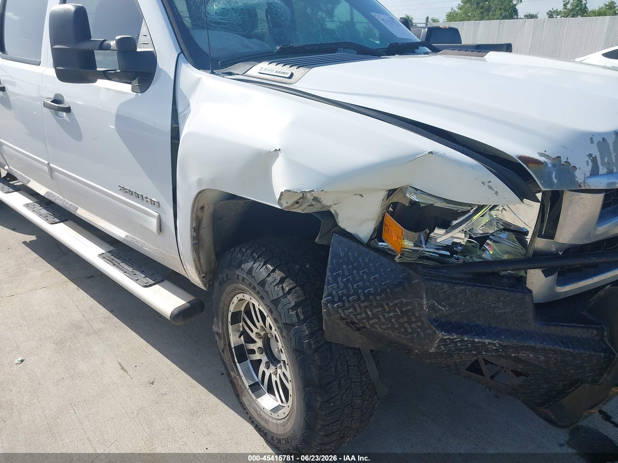 2010 Chevrolet Silverado 3500hd Lt White vin: 1GC4K0B60AF128167