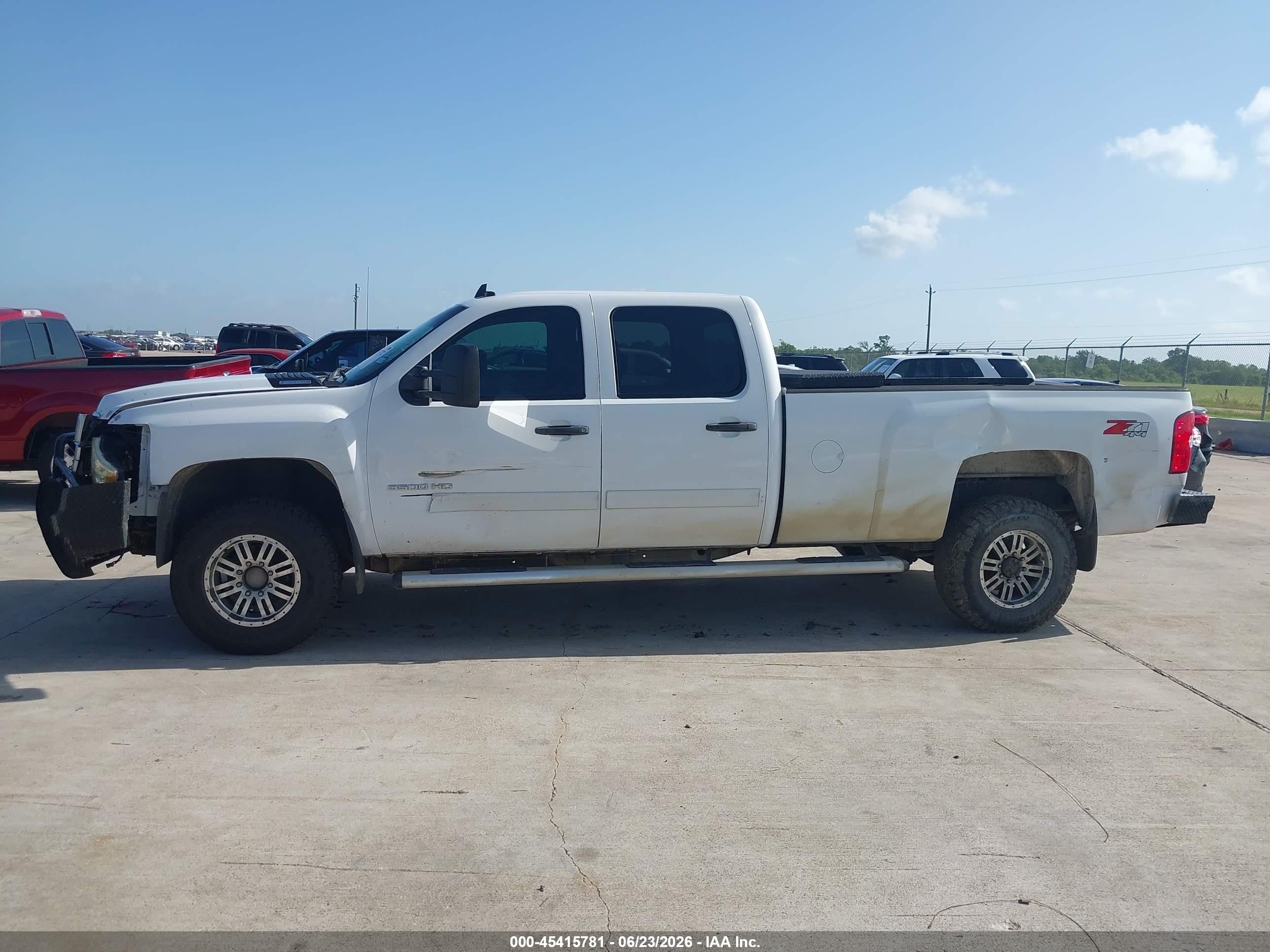 2010 Chevrolet Silverado 3500hd Lt White vin: 1GC4K0B60AF128167