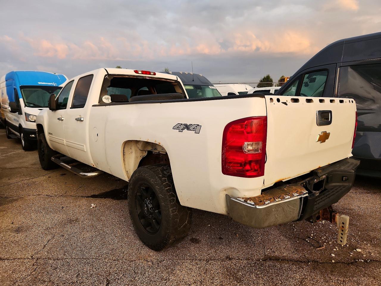 2013 Chevrolet Silverado K3500 Lt White vin: 1GC4K0E87DF231619