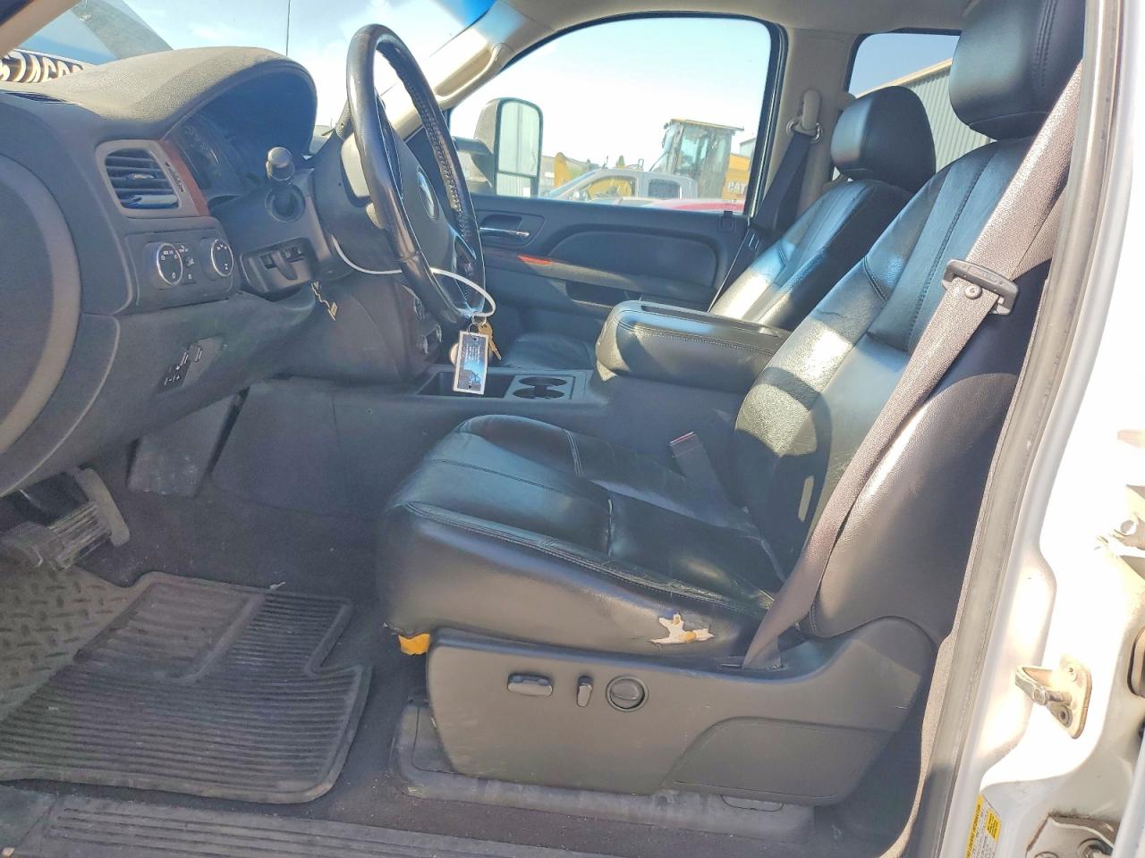 2010 Chevrolet Silverado K3500 Ltz White vin: 1GC4K1B65AF131071