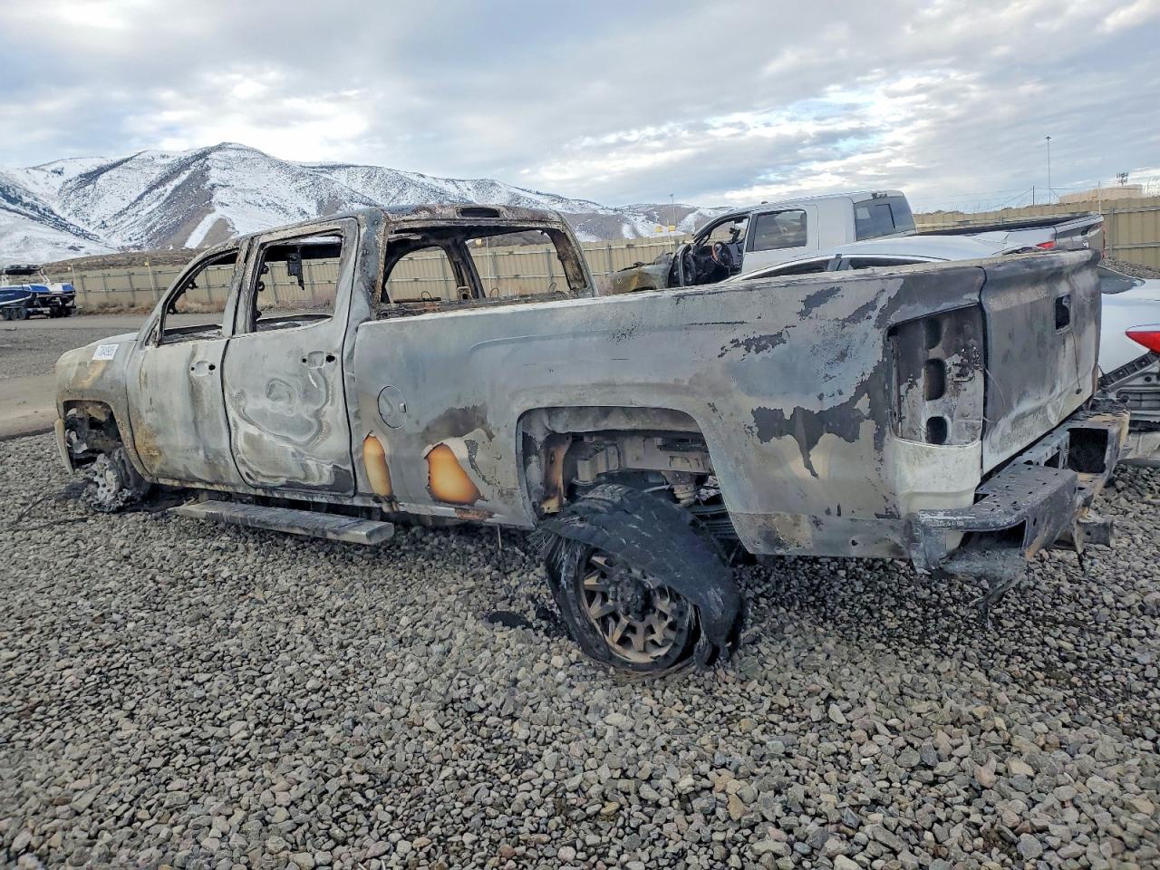 2016 Chevrolet Silverado K3500 High Country Burn vin: 1GC4K1E83GF186334
