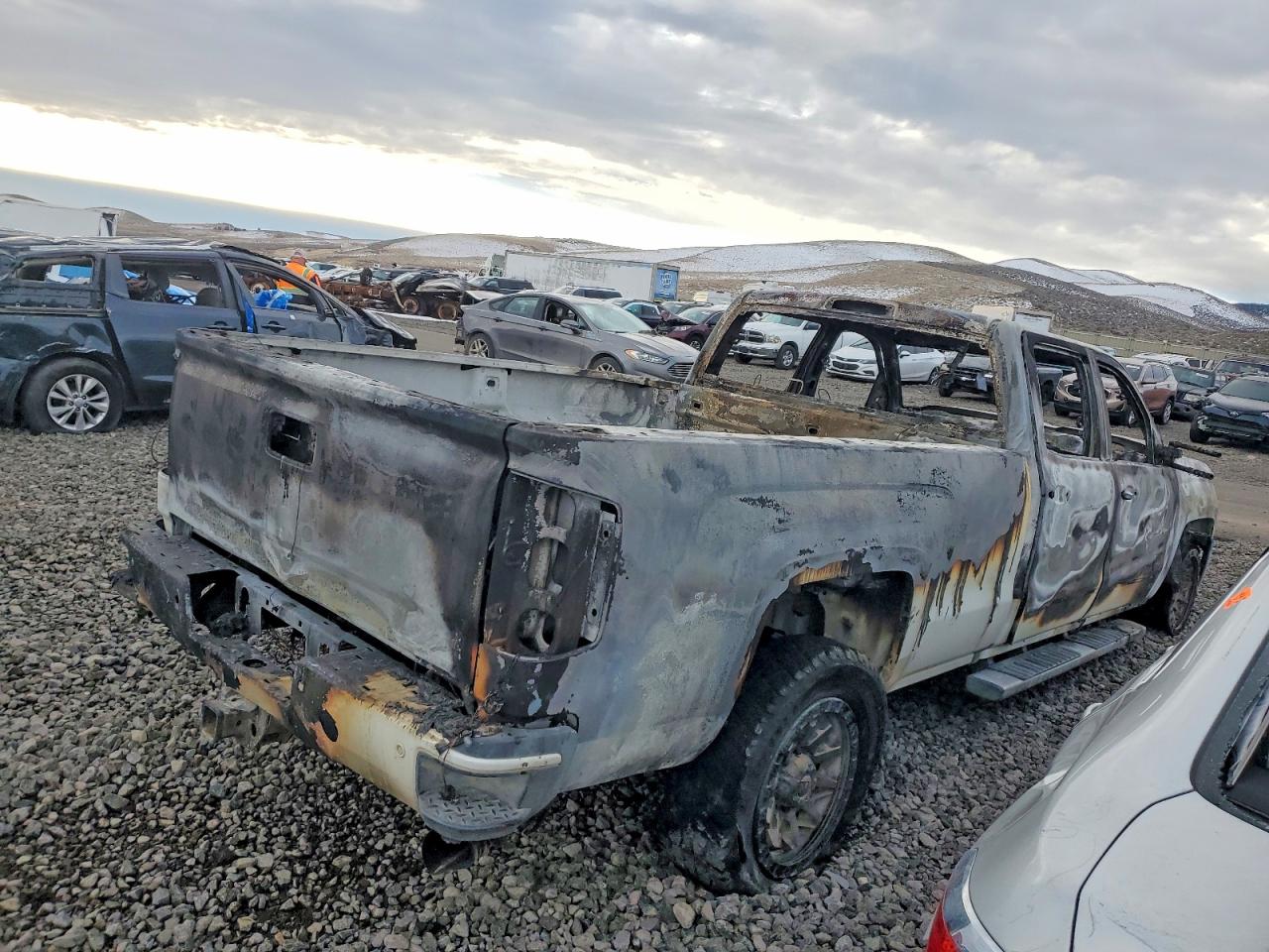 2016 Chevrolet Silverado K3500 High Country Burn vin: 1GC4K1E83GF186334