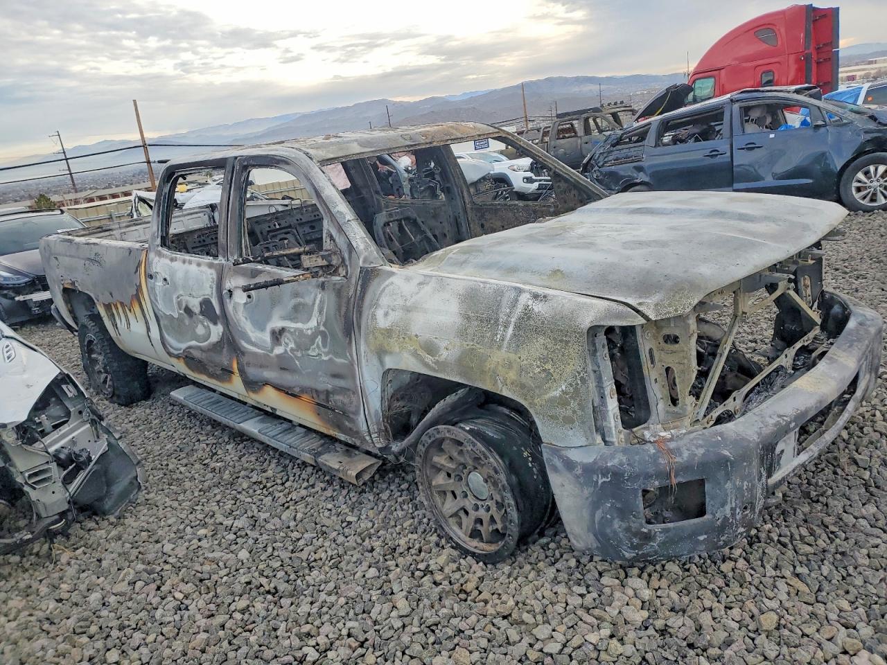 2016 Chevrolet Silverado K3500 High Country Burn vin: 1GC4K1E83GF186334