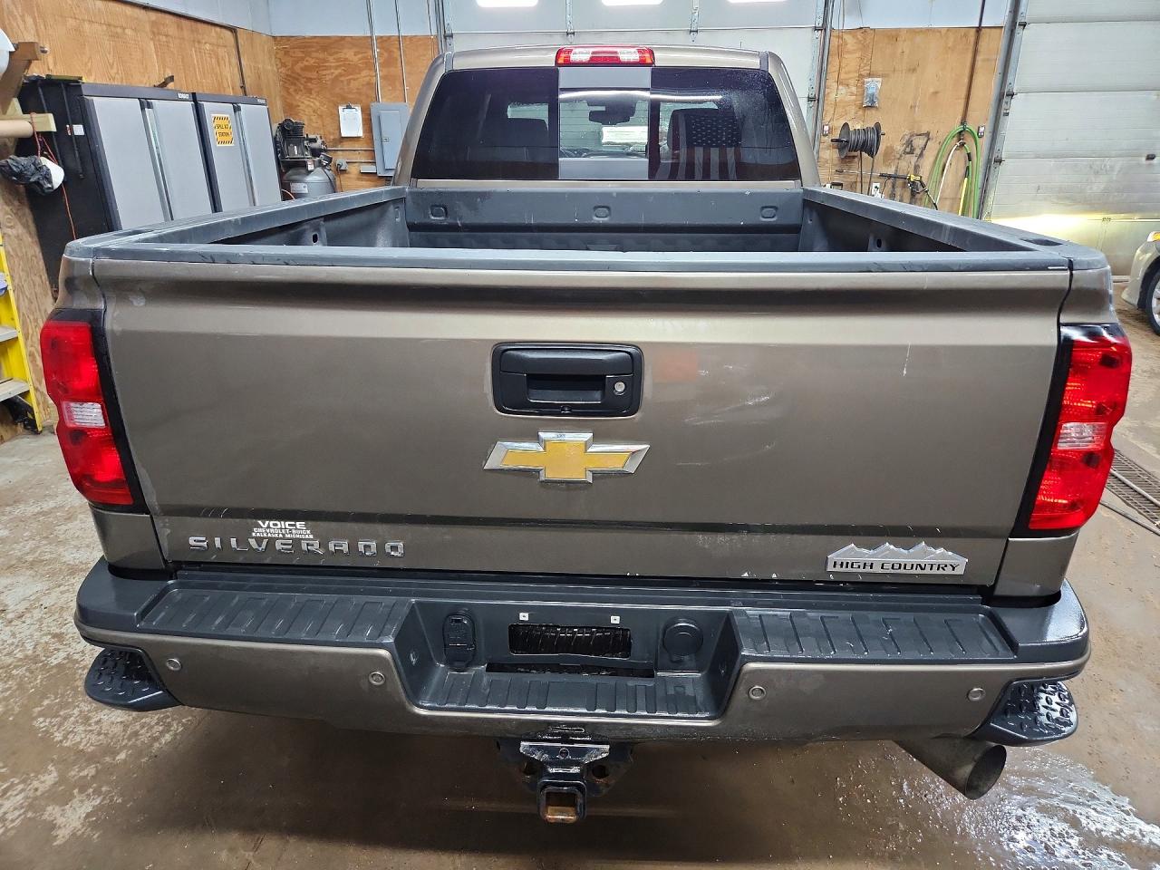 2015 Chevrolet Silverado K3500 High Country Brown vin: 1GC4K1E8XFF674324
