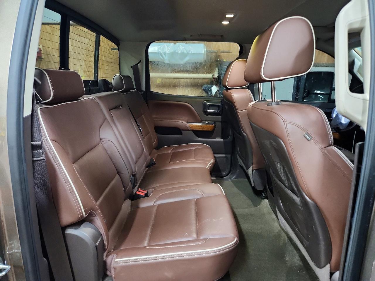 2015 Chevrolet Silverado K3500 High Country Brown vin: 1GC4K1E8XFF674324