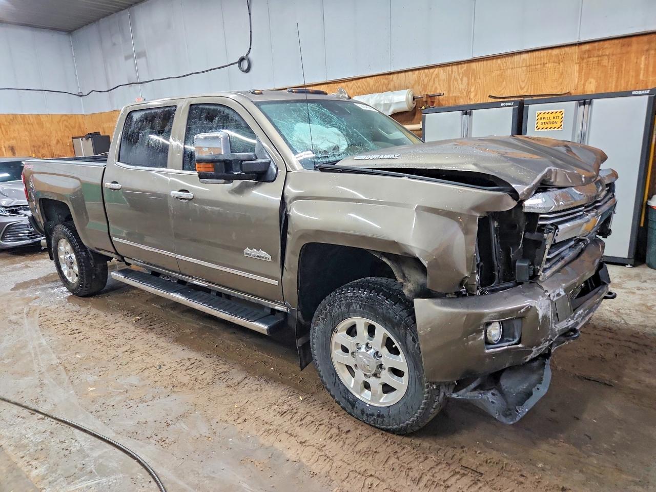 2015 Chevrolet Silverado K3500 High Country Brown vin: 1GC4K1E8XFF674324