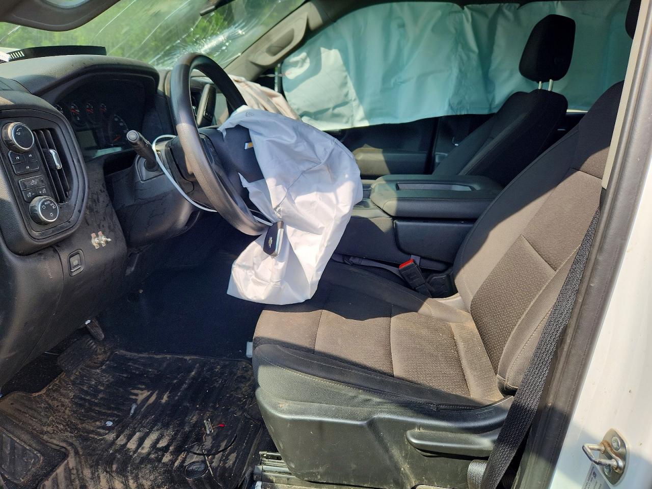 2025 Chevrolet Silverado K2500 Custom White vin: 1GC4KME77SF132665