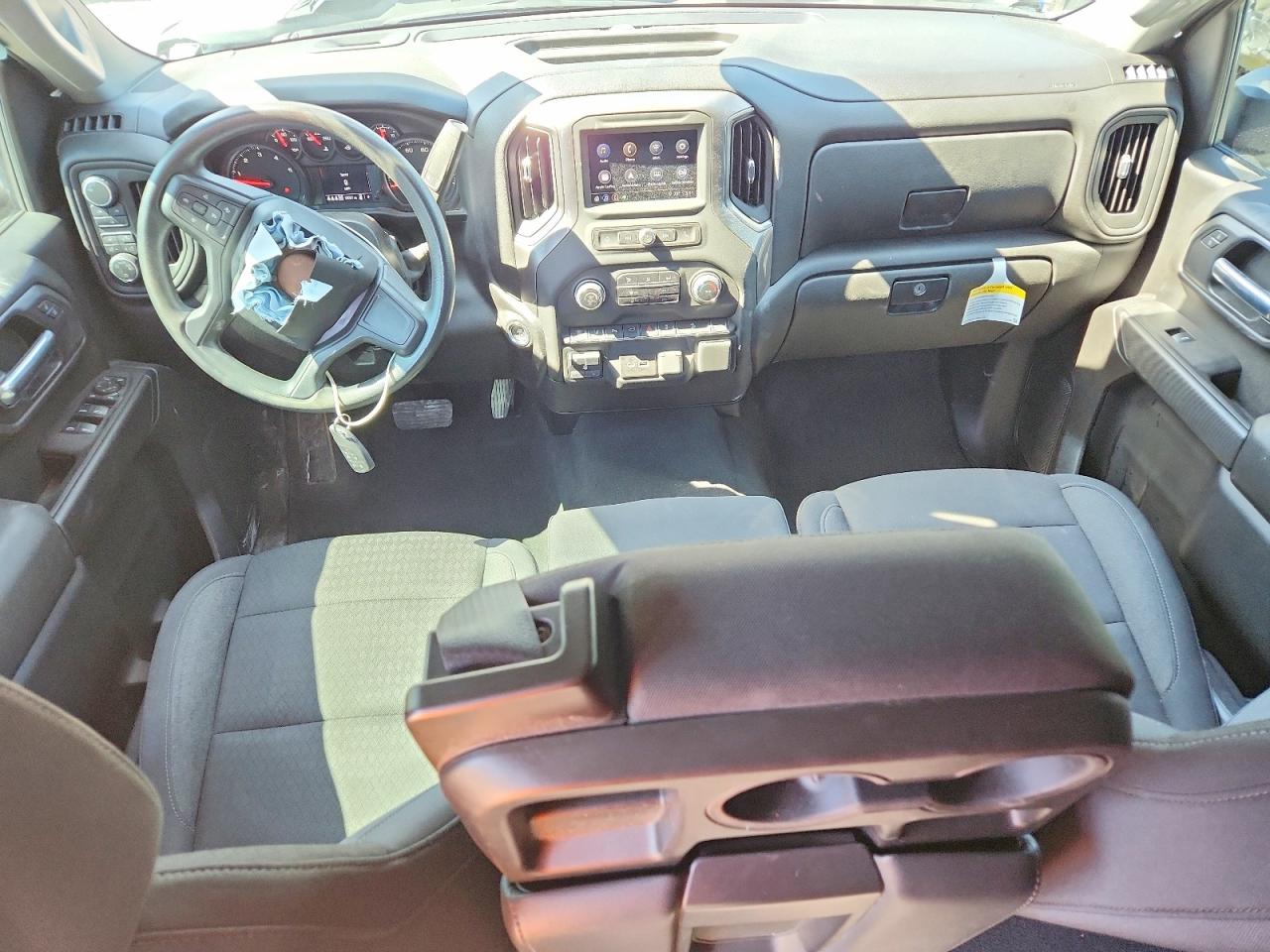 2025 Chevrolet Silverado K2500 Custom White vin: 1GC4KMEY7SF216381