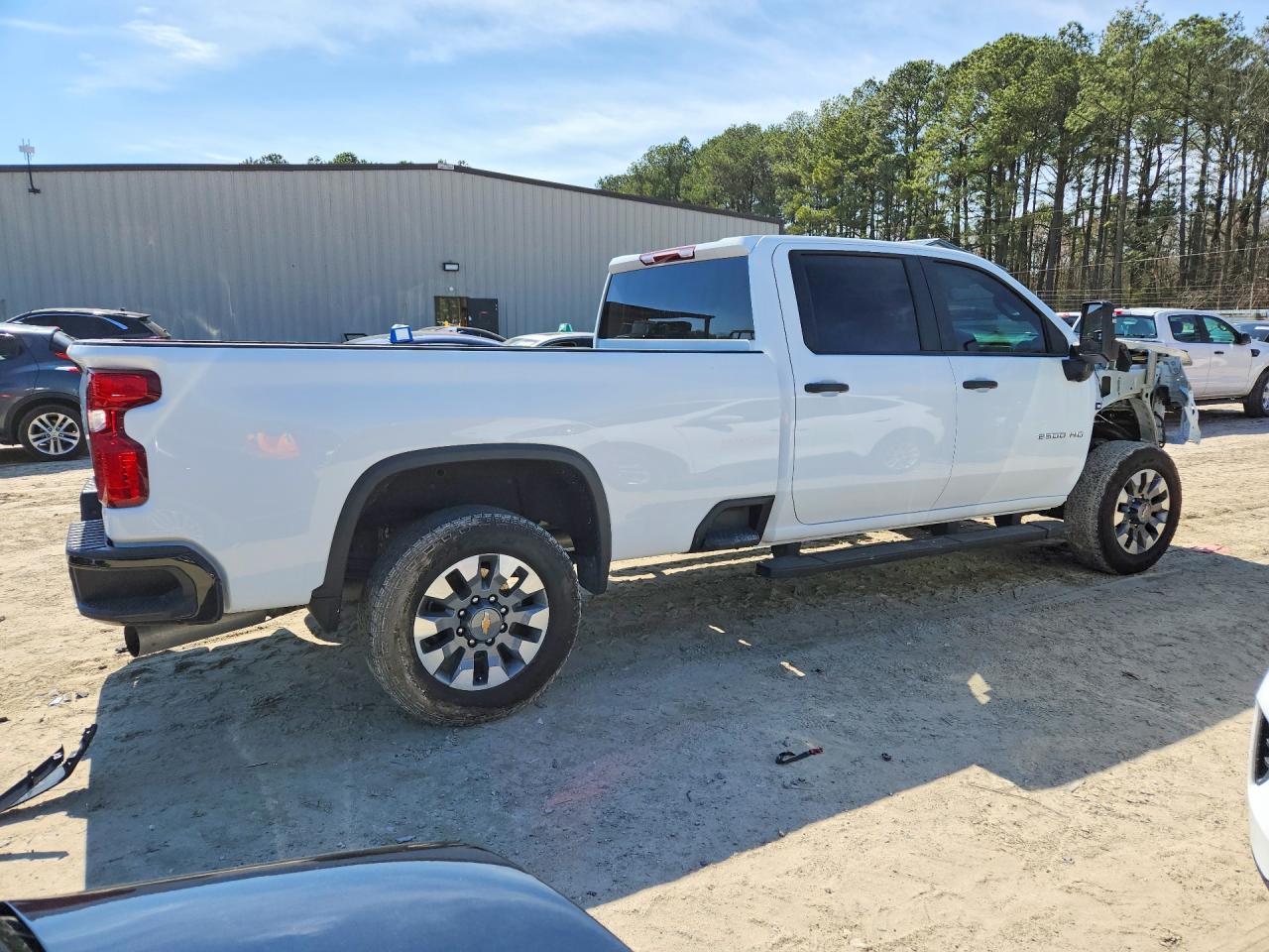 2025 Chevrolet Silverado K2500 Custom White vin: 1GC4KMEY7SF216381