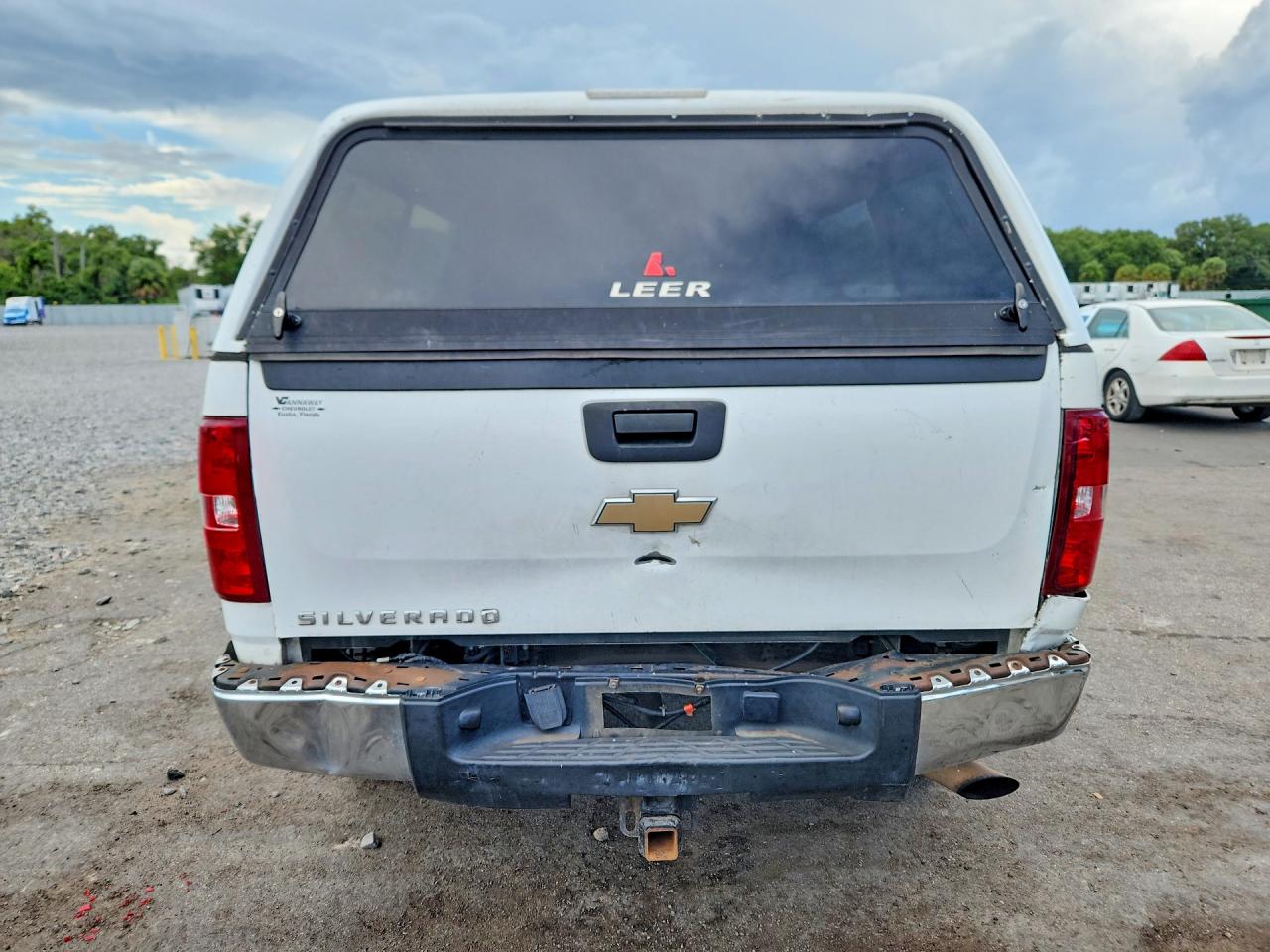 2010 Chevrolet Silverado K2500 Heavy Duty White vin: 1GC4KVBG2AF150841