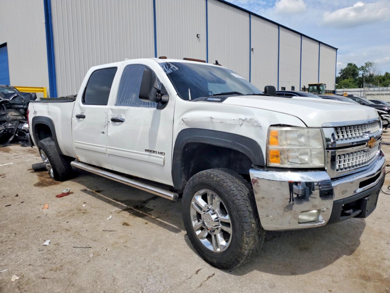 2010 Chevrolet Silverado K2500 Heavy Duty Lt White vin: 1GC4KXB65AF119067