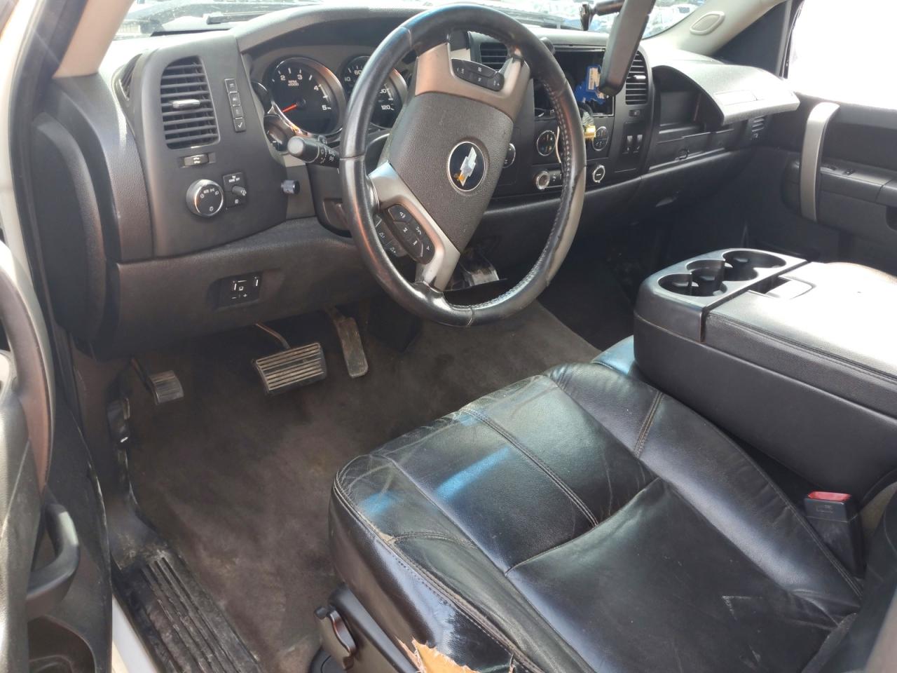 2010 Chevrolet Silverado K2500 Heavy Duty Lt White vin: 1GC4KXB65AF119067