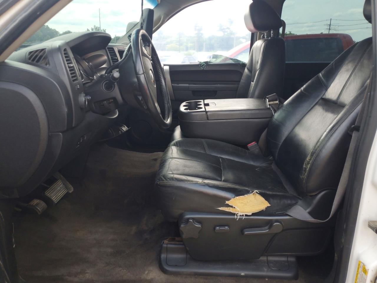 2010 Chevrolet Silverado K2500 Heavy Duty Lt White vin: 1GC4KXB65AF119067
