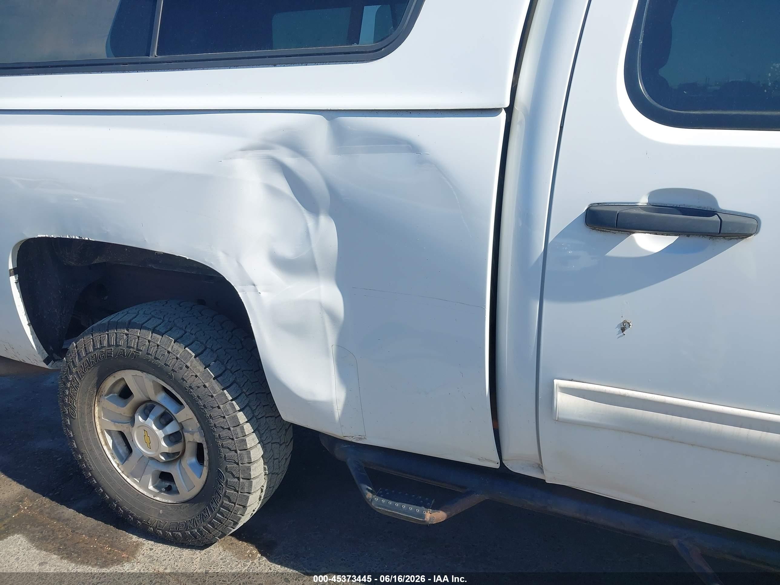 2010 Chevrolet Silverado 2500hd Lt White vin: 1GC4KXBG0AF136433