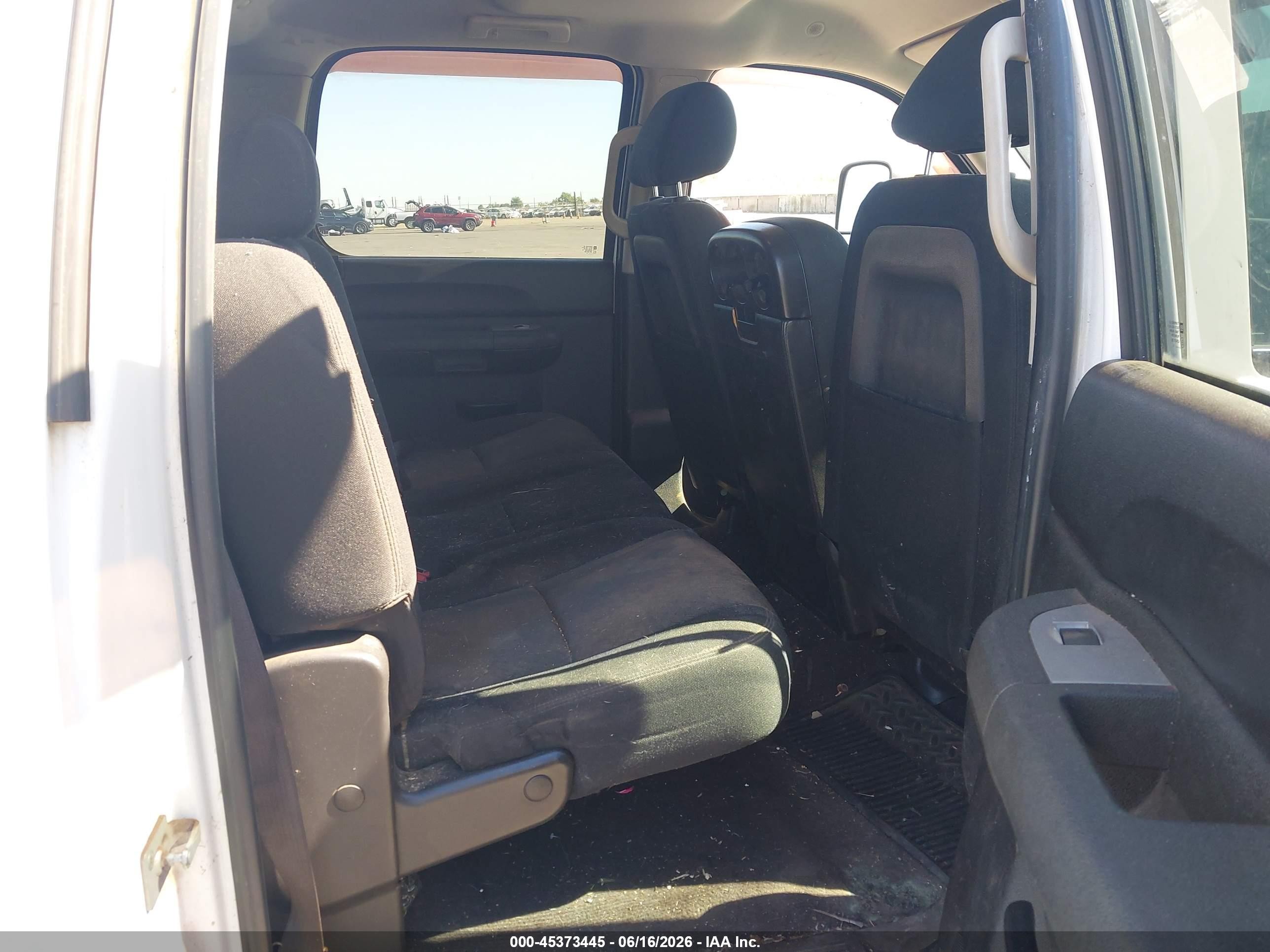 2010 Chevrolet Silverado 2500hd Lt White vin: 1GC4KXBG0AF136433