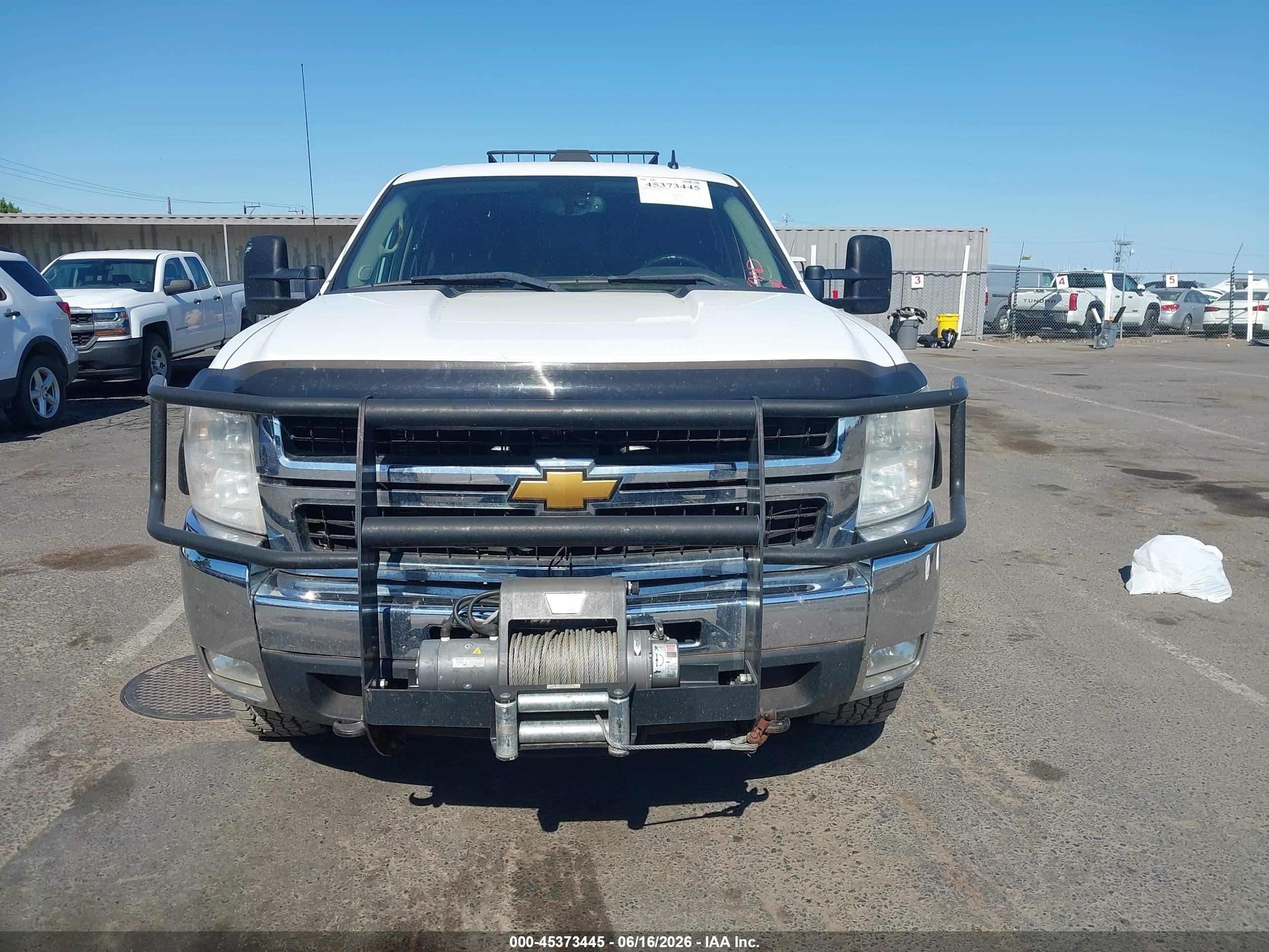 2010 Chevrolet Silverado 2500hd Lt White vin: 1GC4KXBG0AF136433