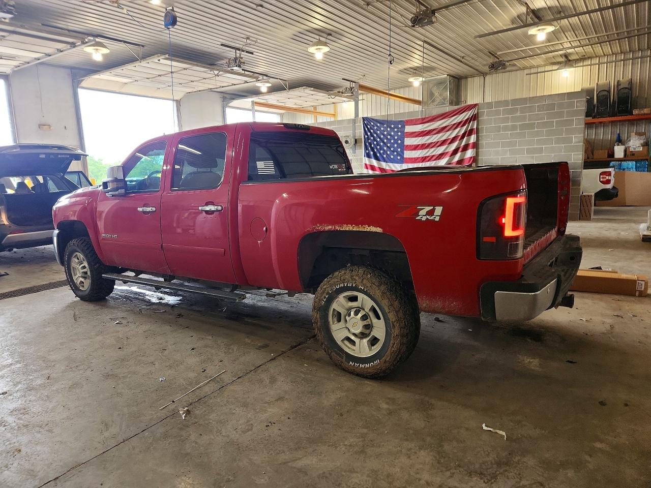 2010 Chevrolet Silverado K2500 Heavy Duty Ltz Red vin: 1GC4KYB68AF110840