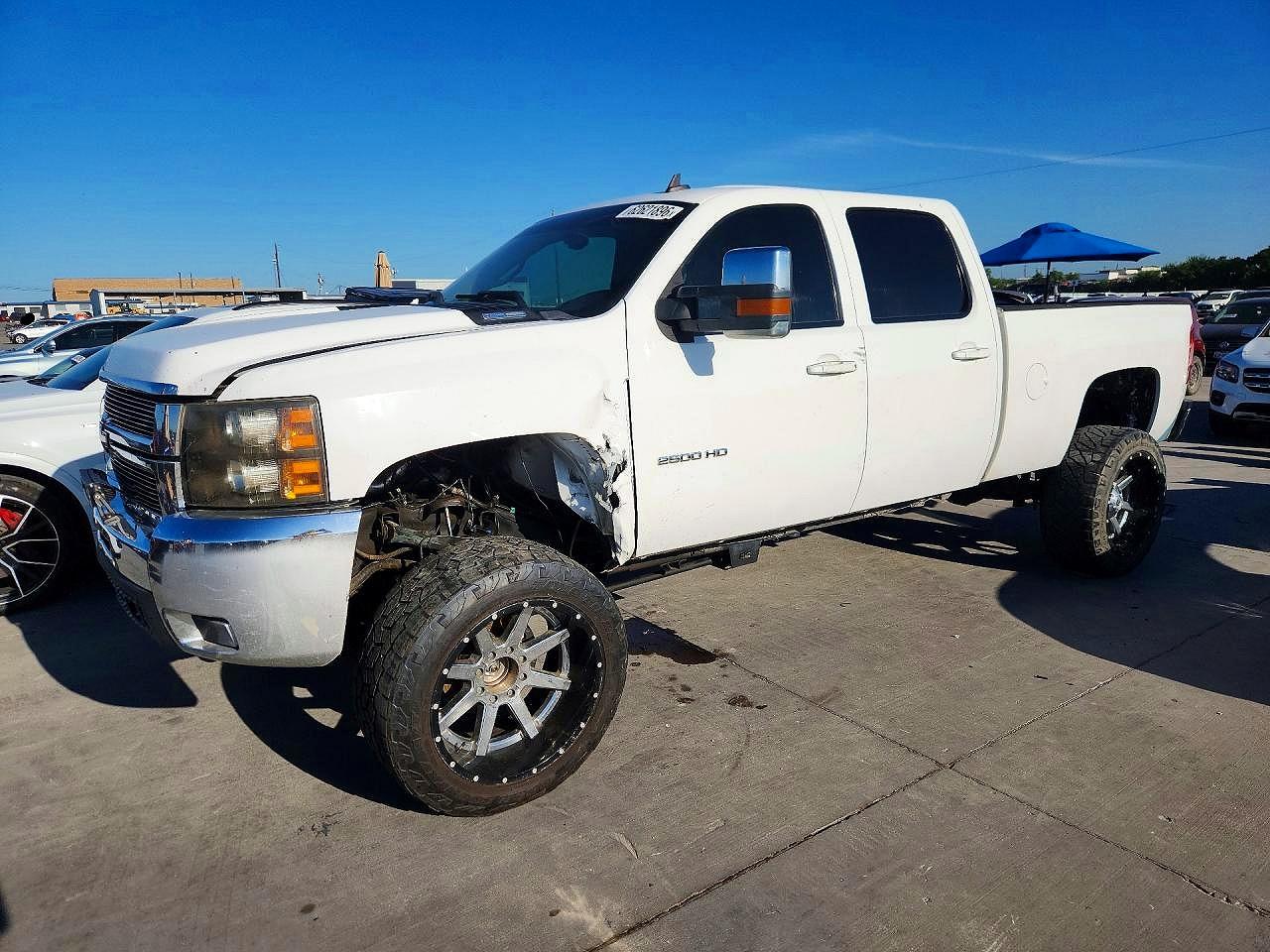 2010 Chevrolet Silverado K2500 Heavy Duty Ltz White vin: 1GC4KYB69AF106750