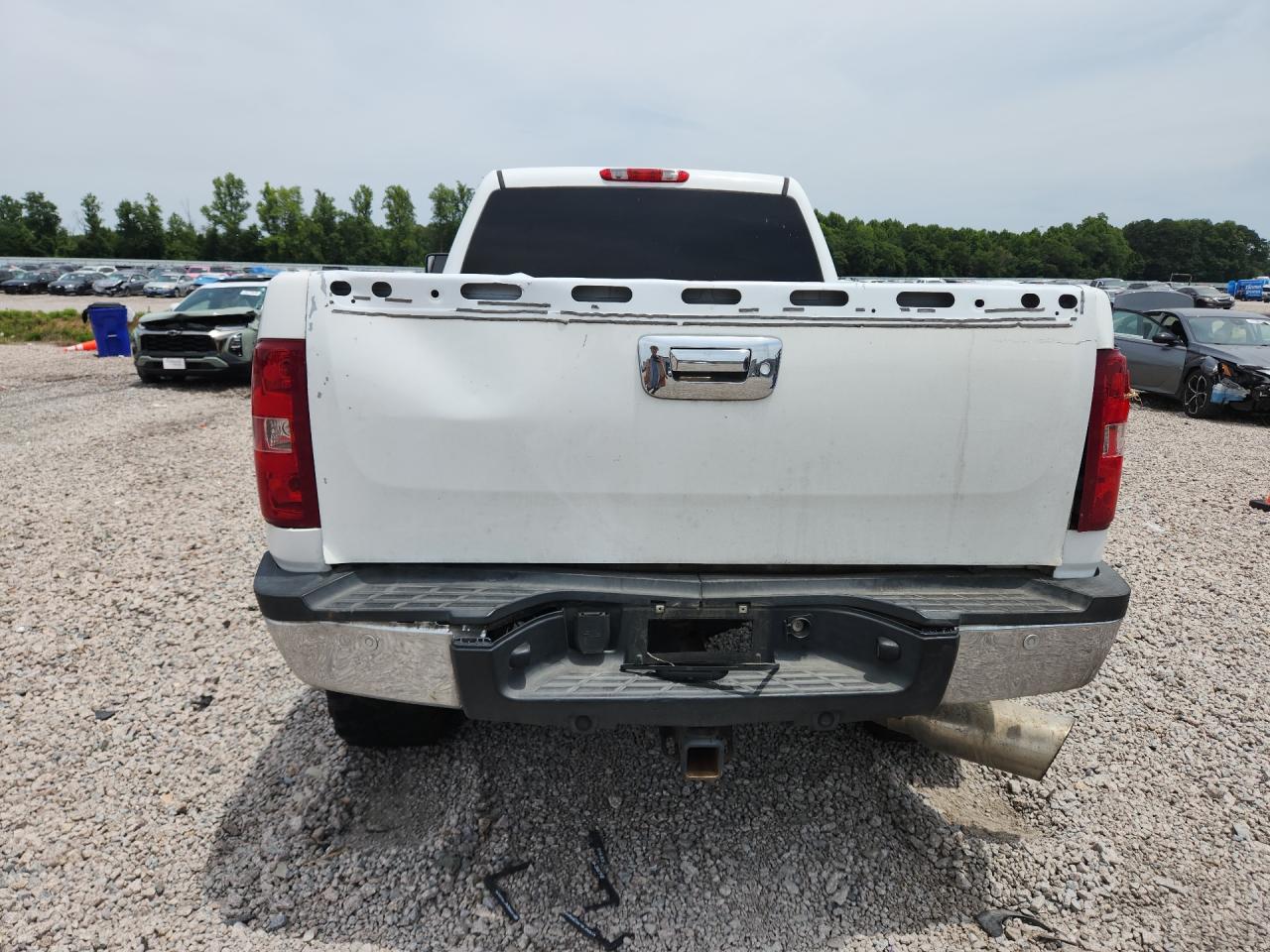 2010 Chevrolet Silverado K2500 Heavy Duty Ltz White vin: 1GC4KYB69AF134399