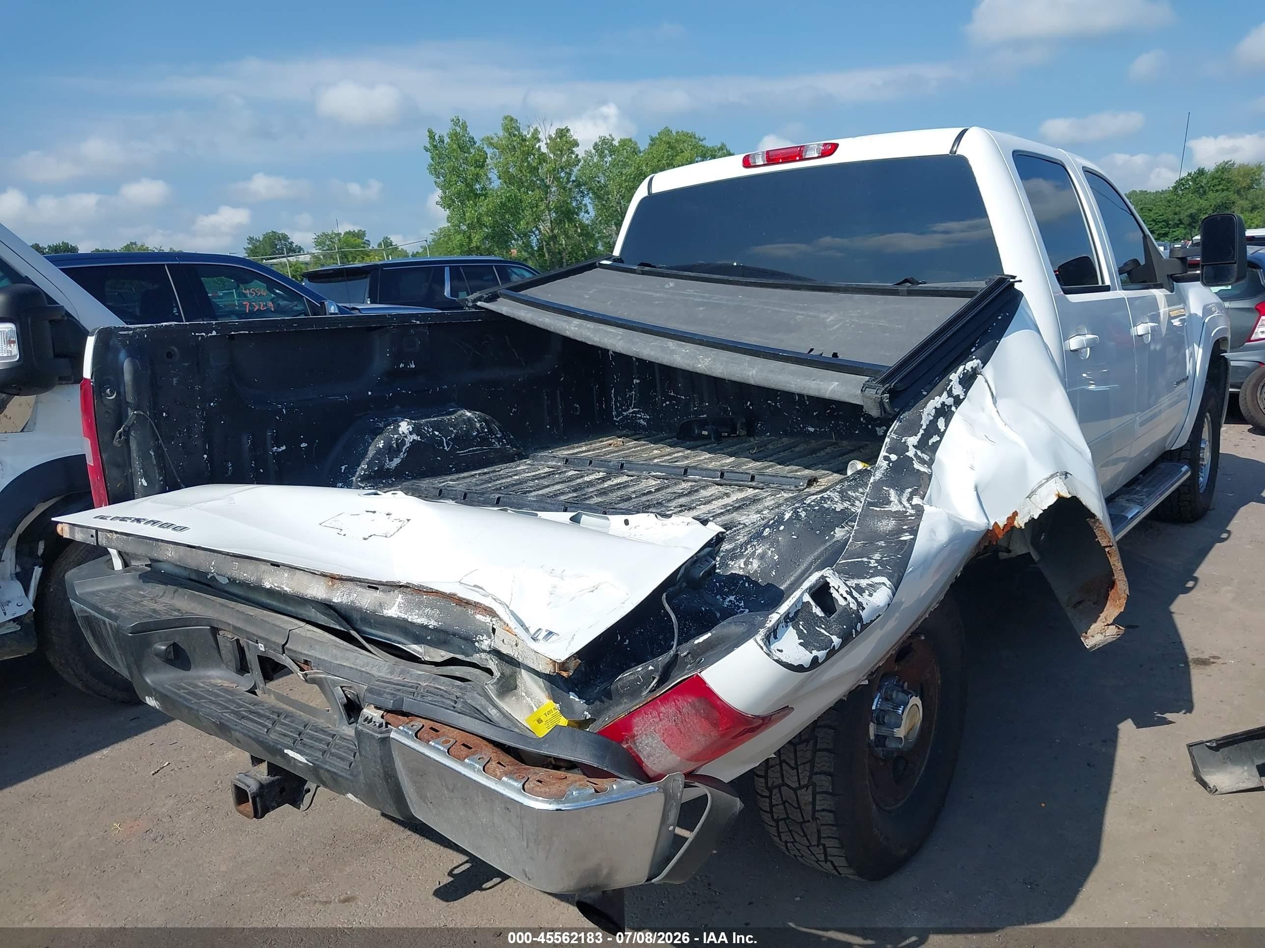 2010 Chevrolet Silverado 2500hd Ltz White vin: 1GC4KYBG7AF112474