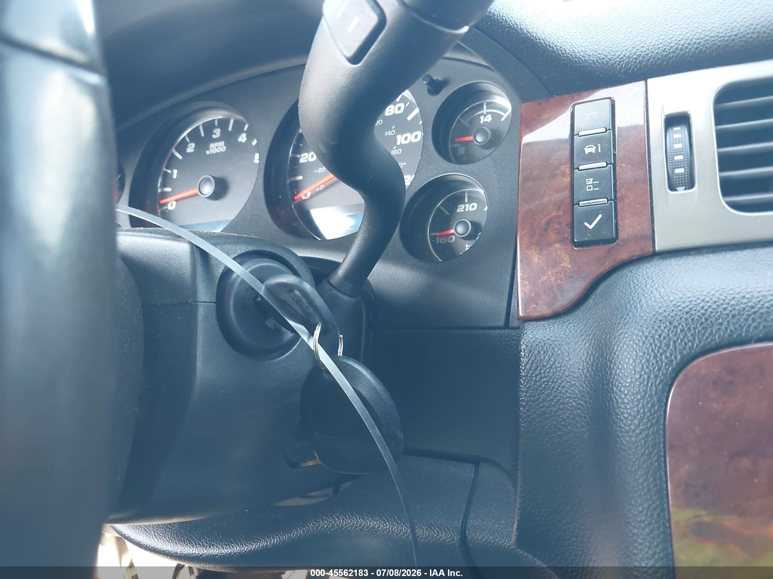 2010 Chevrolet Silverado 2500hd Ltz White vin: 1GC4KYBG7AF112474
