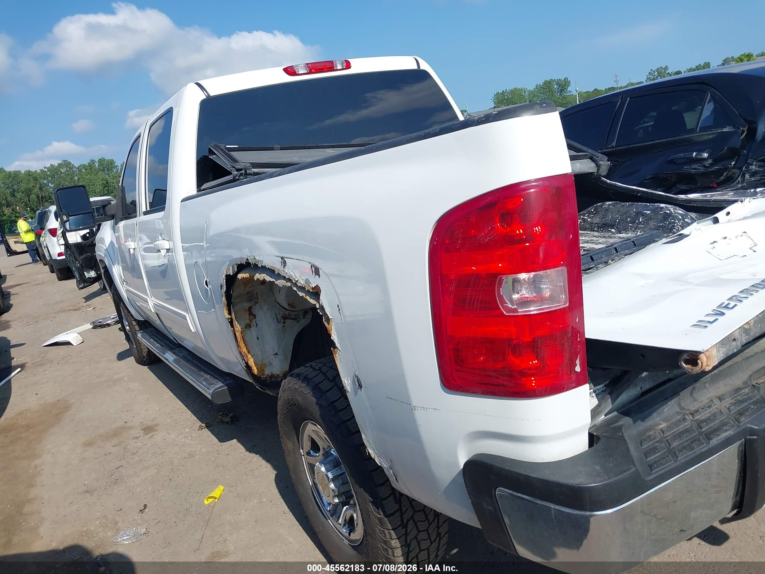 2010 Chevrolet Silverado 2500hd Ltz White vin: 1GC4KYBG7AF112474