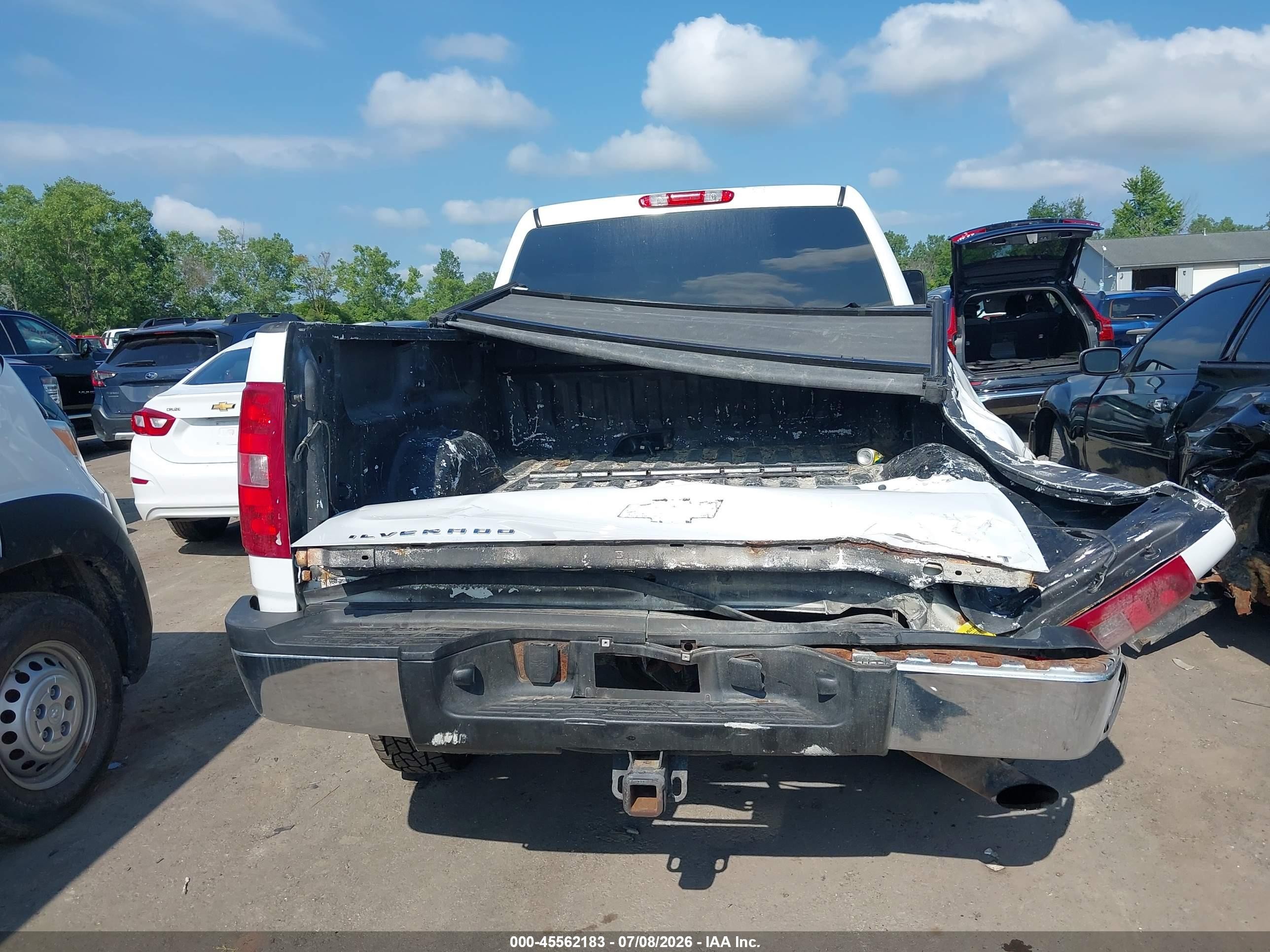 2010 Chevrolet Silverado 2500hd Ltz White vin: 1GC4KYBG7AF112474
