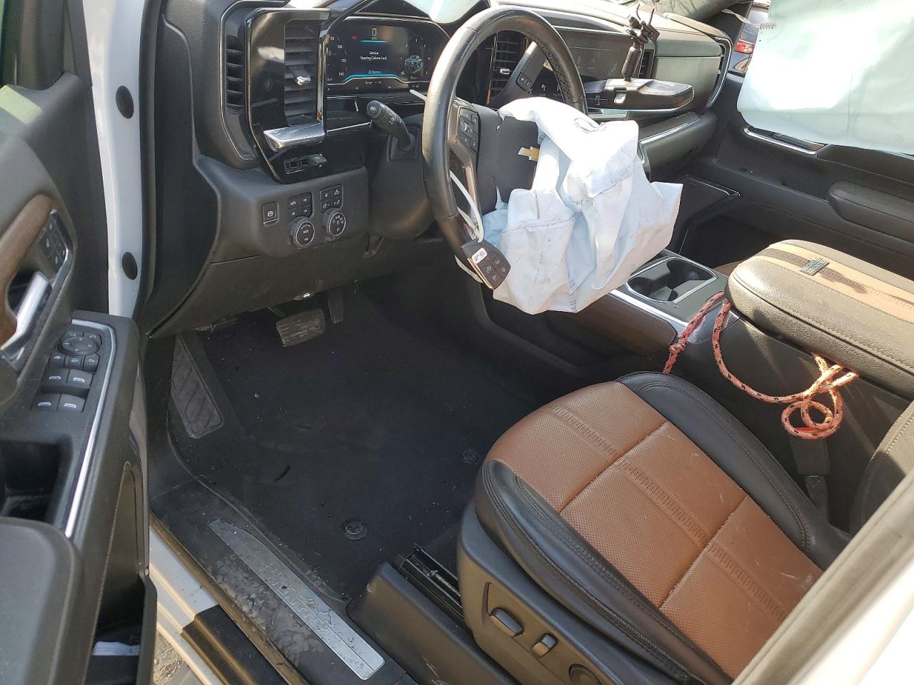 2024 Chevrolet Silverado K2500 High Country White vin: 1GC4YREY2RF197597