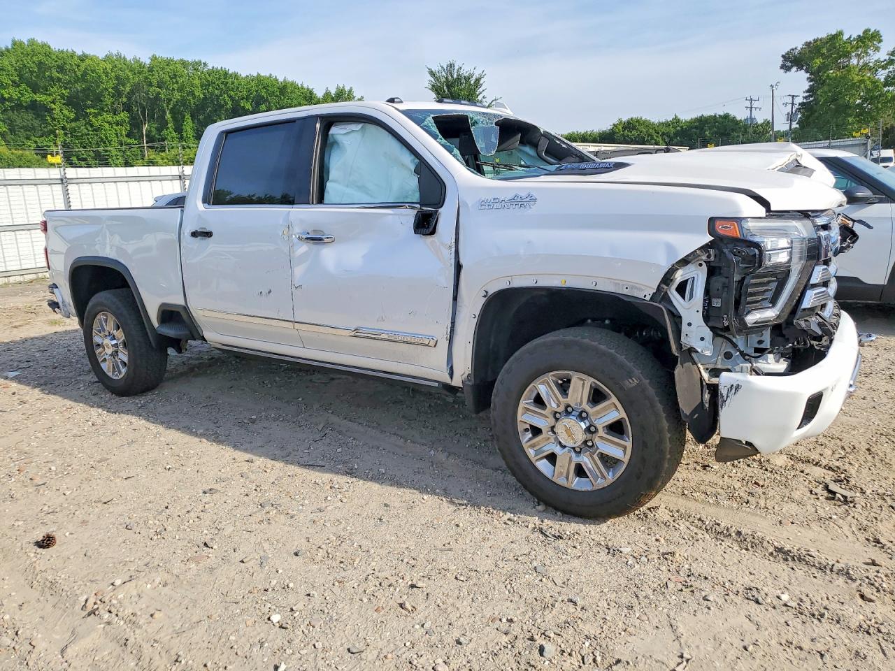 2024 Chevrolet Silverado K2500 High Country White vin: 1GC4YREY2RF197597