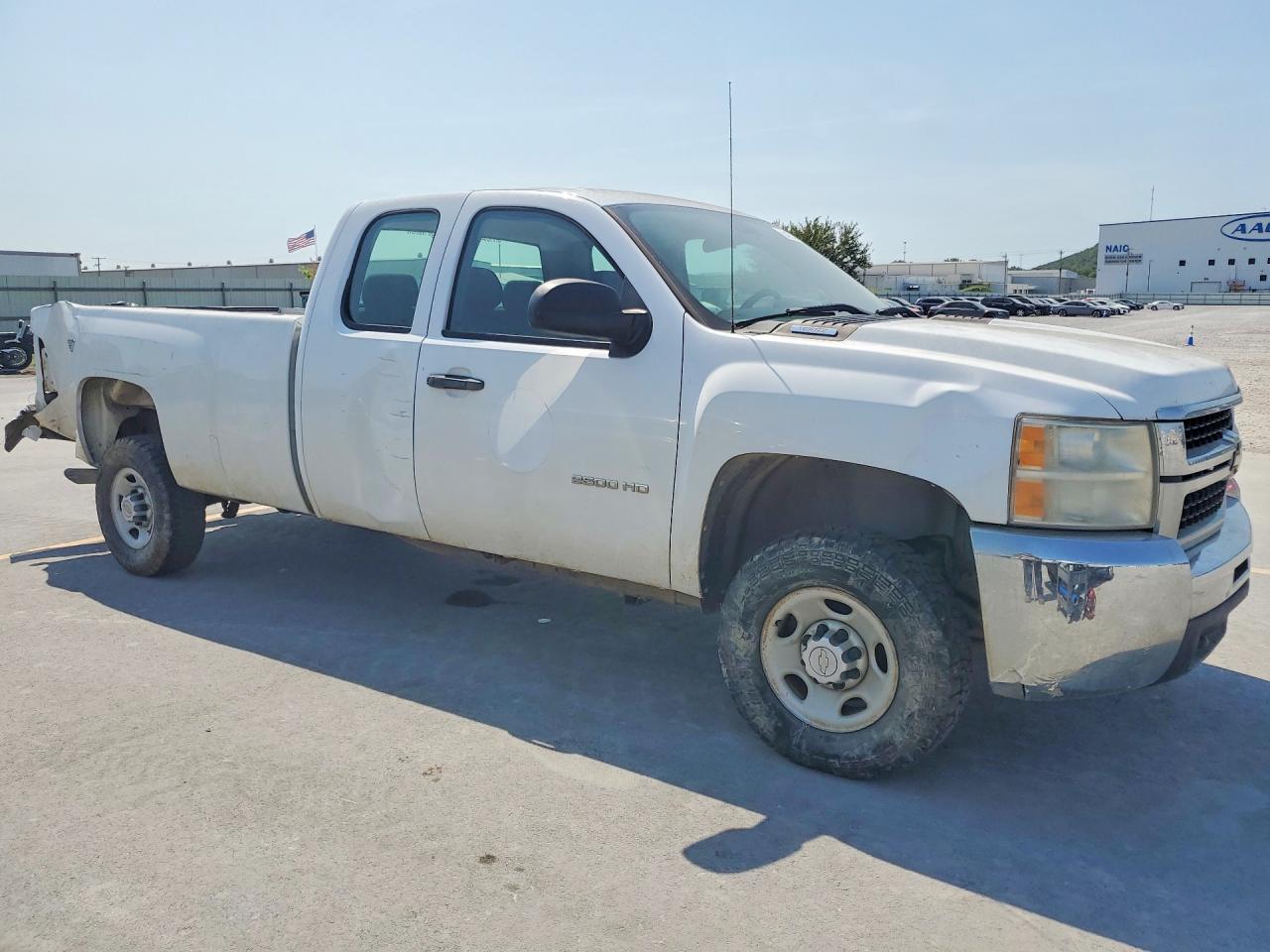 2010 Chevrolet Silverado K2500 Heavy Duty White vin: 1GC5KVBG9AZ251653