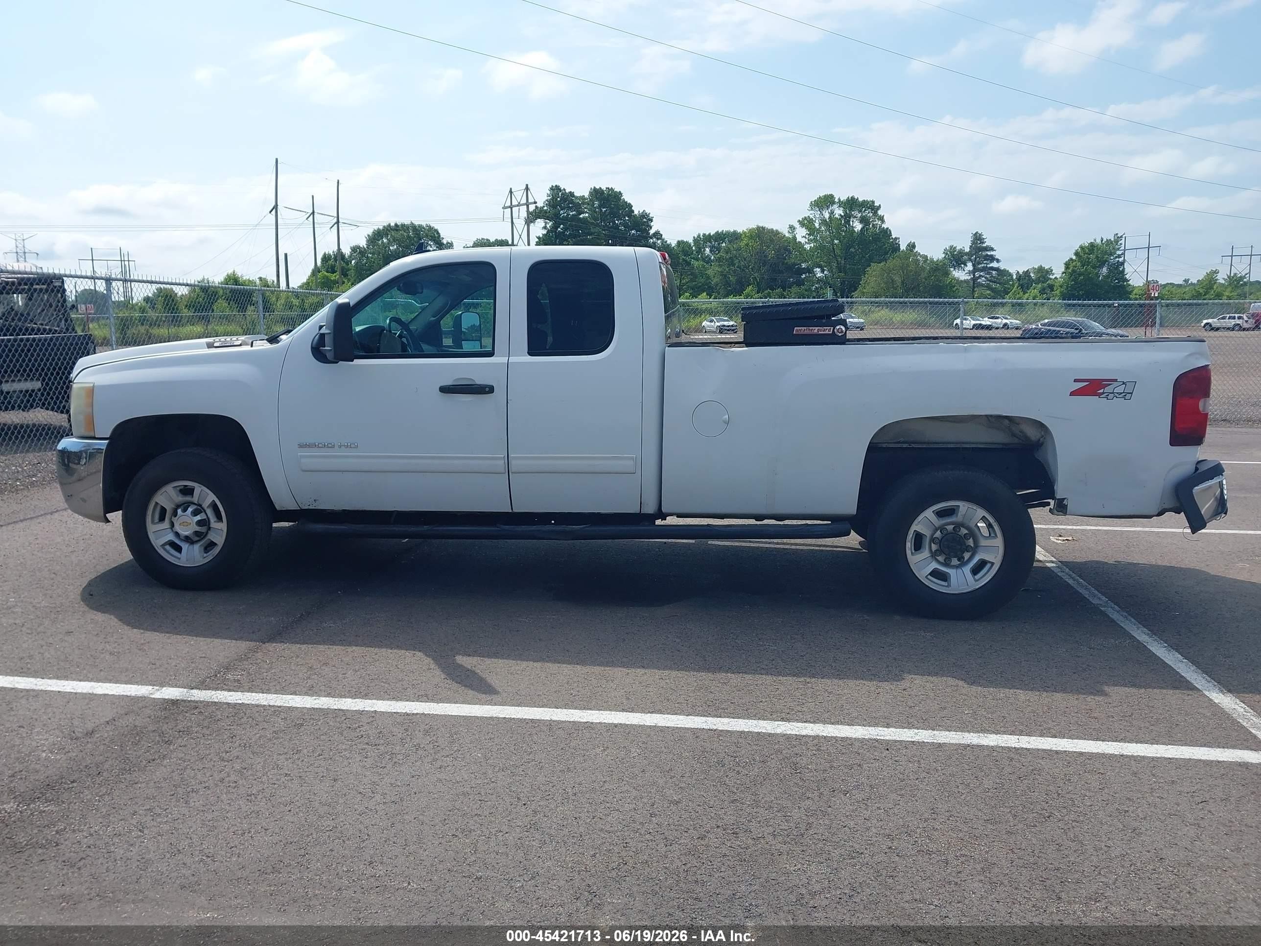 2010 Chevrolet Silverado 2500hd Lt White vin: 1GC5KXBG5AZ205314