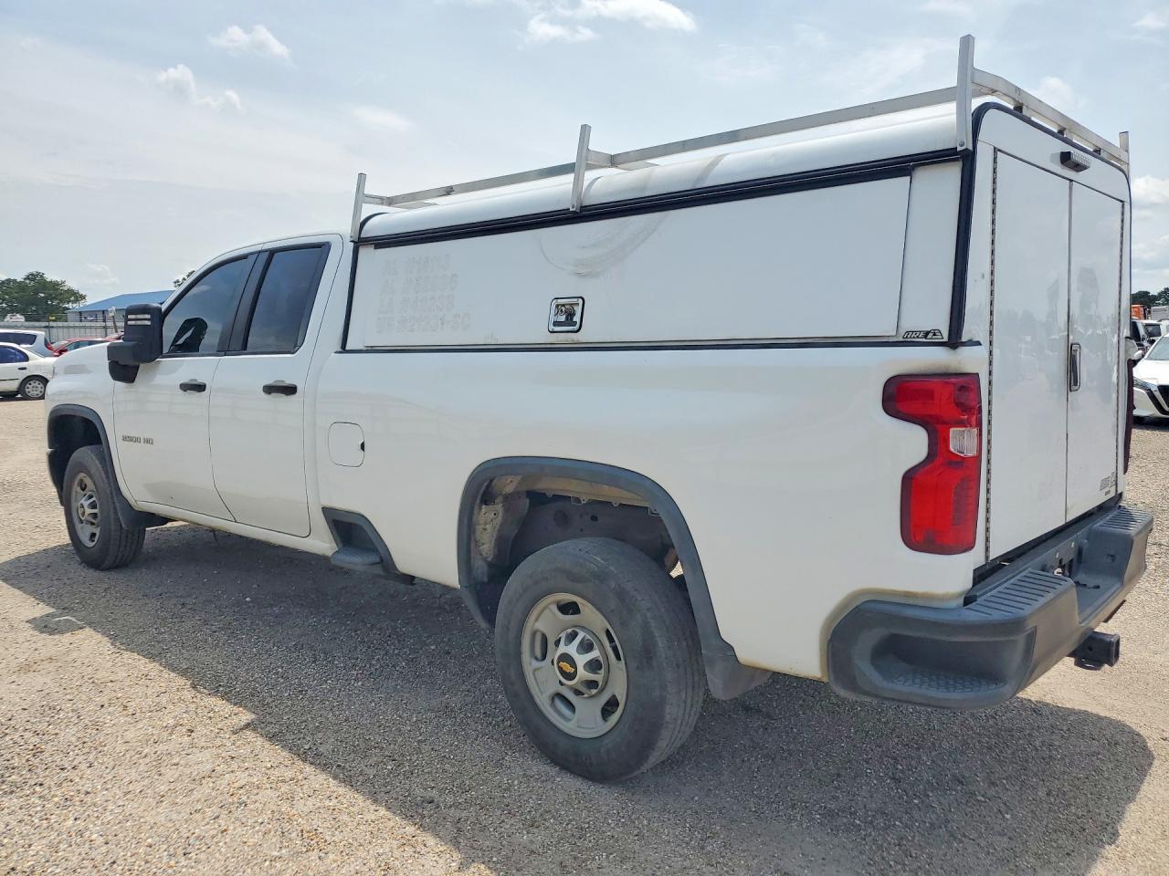 2021 Chevrolet Silverado C2500 Heavy Duty White vin: 1GC5WLE71MF136829