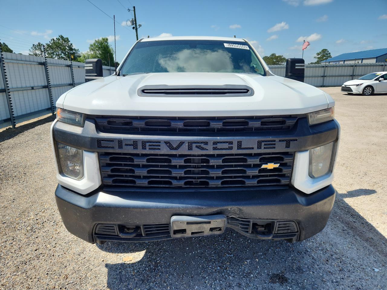 2021 Chevrolet Silverado C2500 Heavy Duty White vin: 1GC5WLE71MF136829 Damage: Front Metal Bumper Painted, Dent(S) W/No Paint Dmg, > 12 Inches