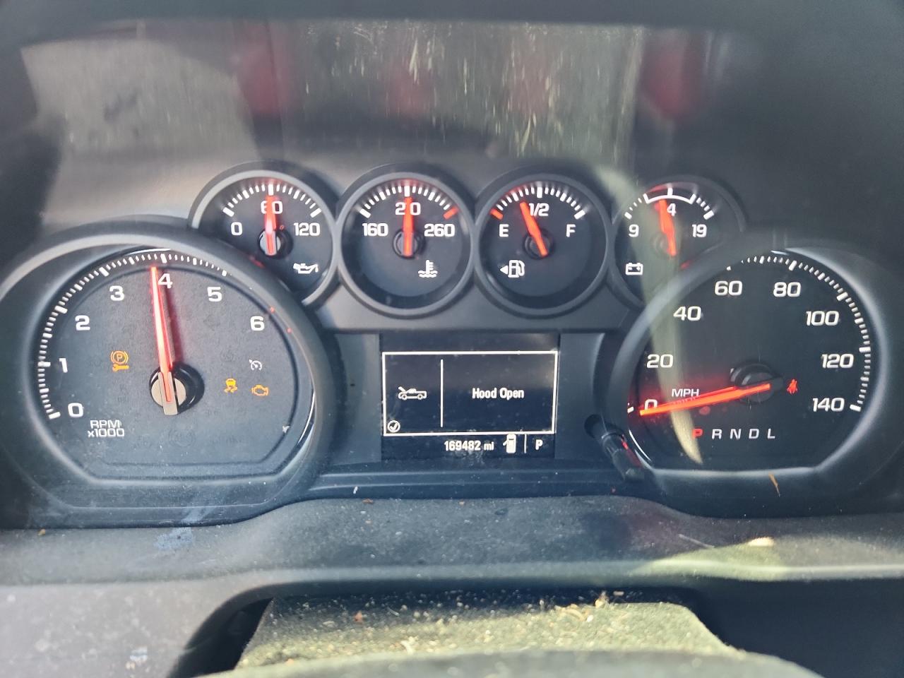 2021 Chevrolet Silverado C2500 Heavy Duty White vin: 1GC5WLE71MF136829 Damage: Warning Light - Engine, On, Unacceptable