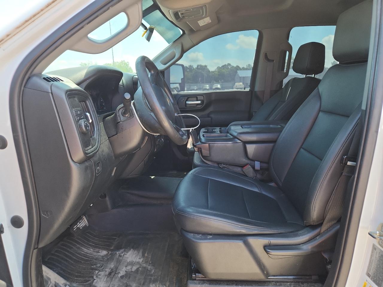 2021 Chevrolet Silverado C2500 Heavy Duty White vin: 1GC5WLE71MF136829 Damage: Left Front Seat, Torn, 1 To 2 Inches
