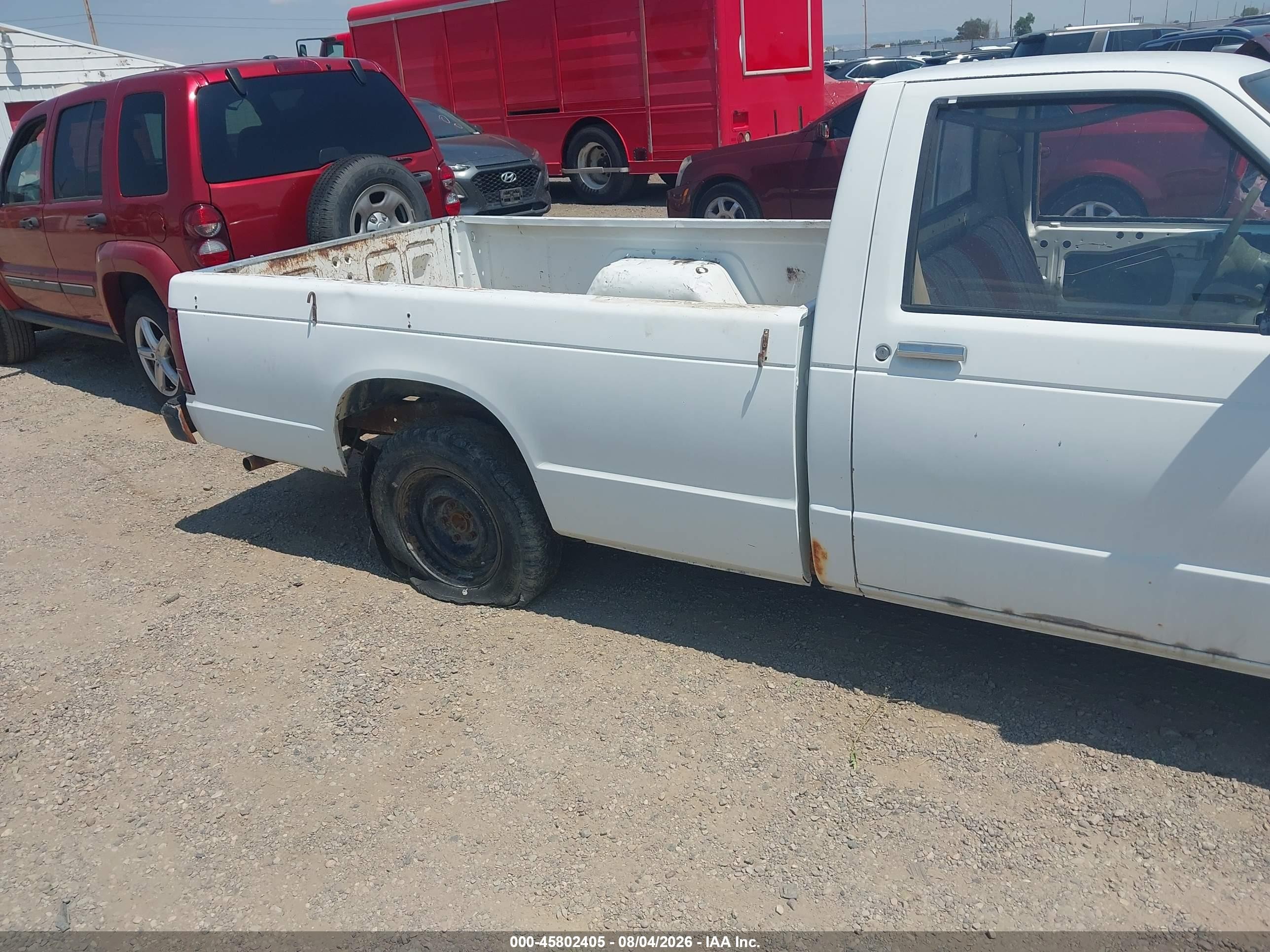 1983 Chevrolet S Truck S10 White vin: 1GCBS14AXD2188628
