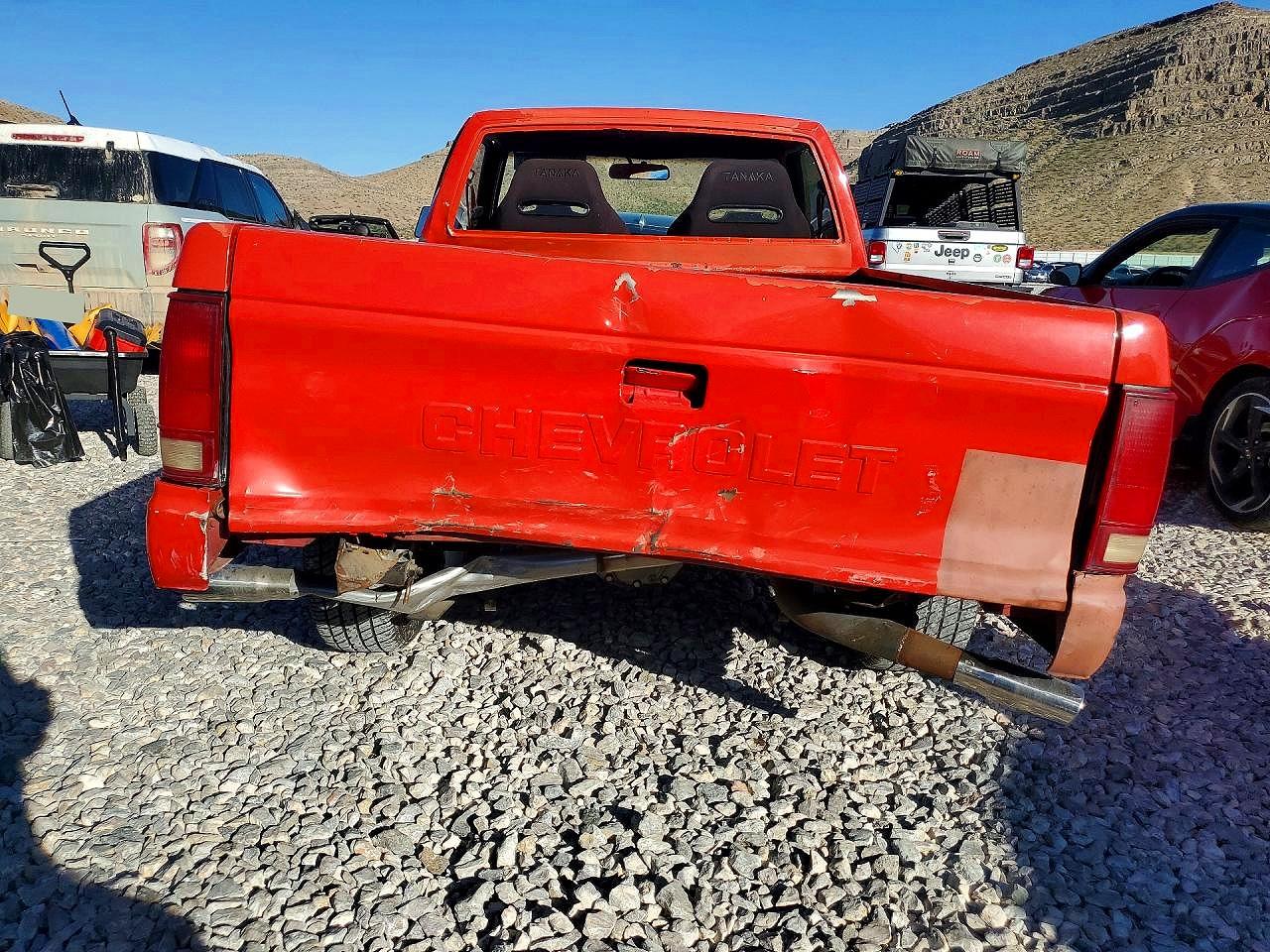 1984 Chevrolet S Truck S10 Red vin: 1GCBS14B1E8220745