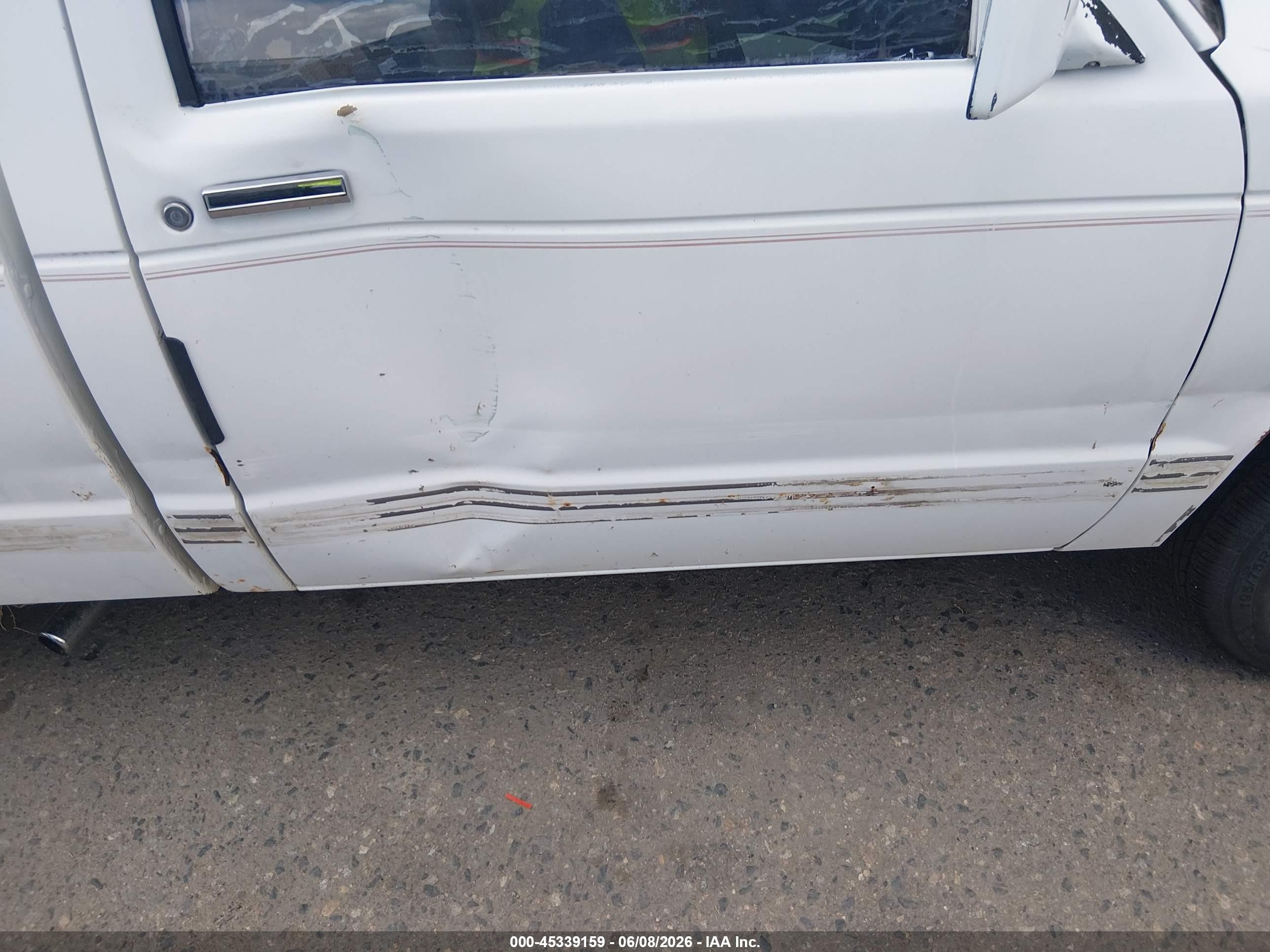 1987 Chevrolet S Truck S10 White vin: 1GCBS14E7H8200790
