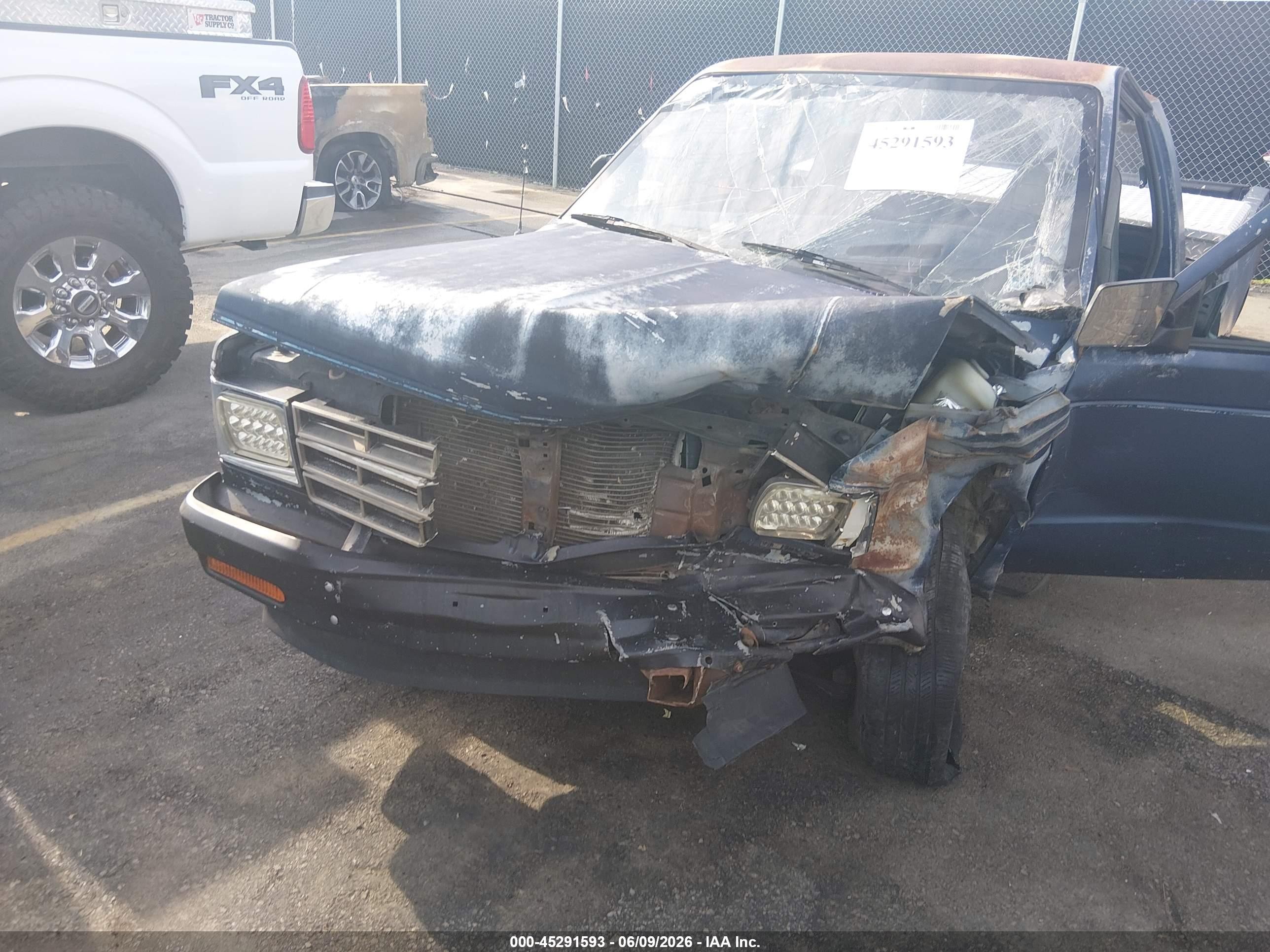 1989 Chevrolet S Truck S10 Blue vin: 1GCBS14E7K2104006